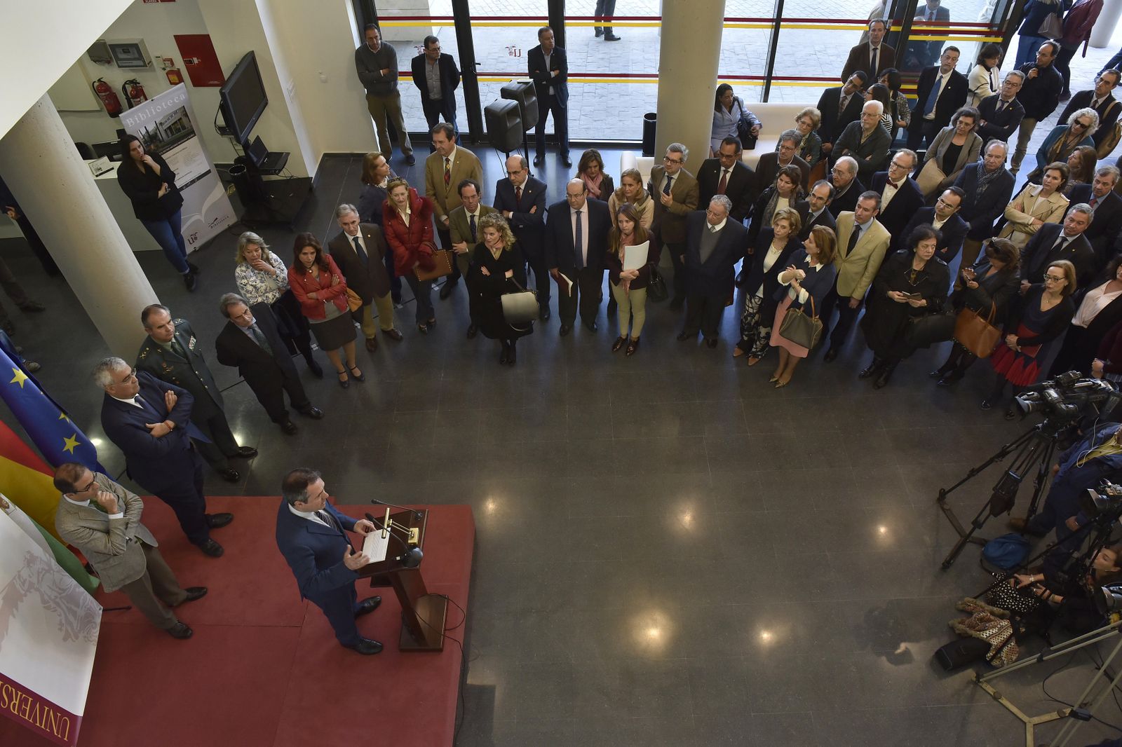 La inauguración de la Biblioteca de la Hispalense, en imágenes