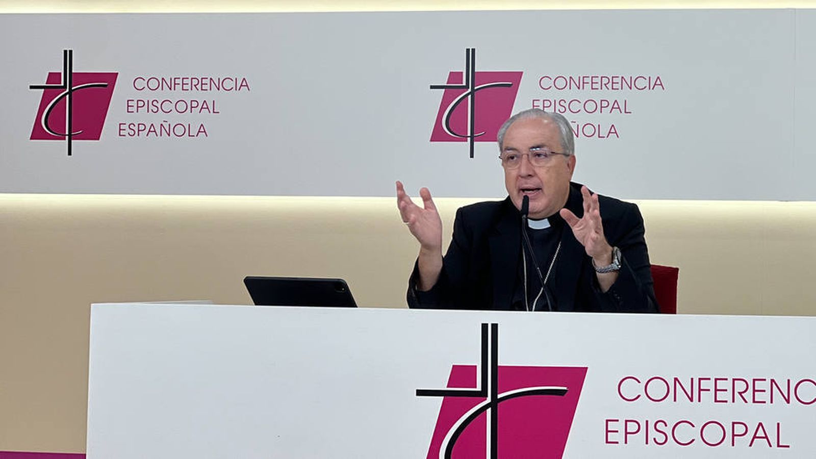 El secretario general y portavoz de la Conferencia Episcopal Española (CEE), Francisco César García Magán