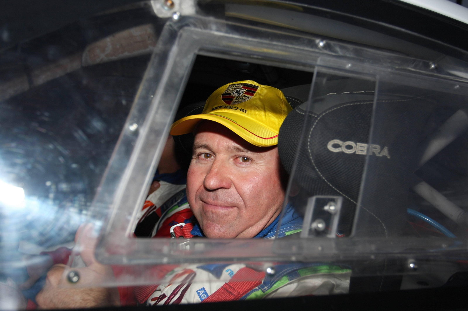 El piloto almeriense Aznar sigue al frente de la general