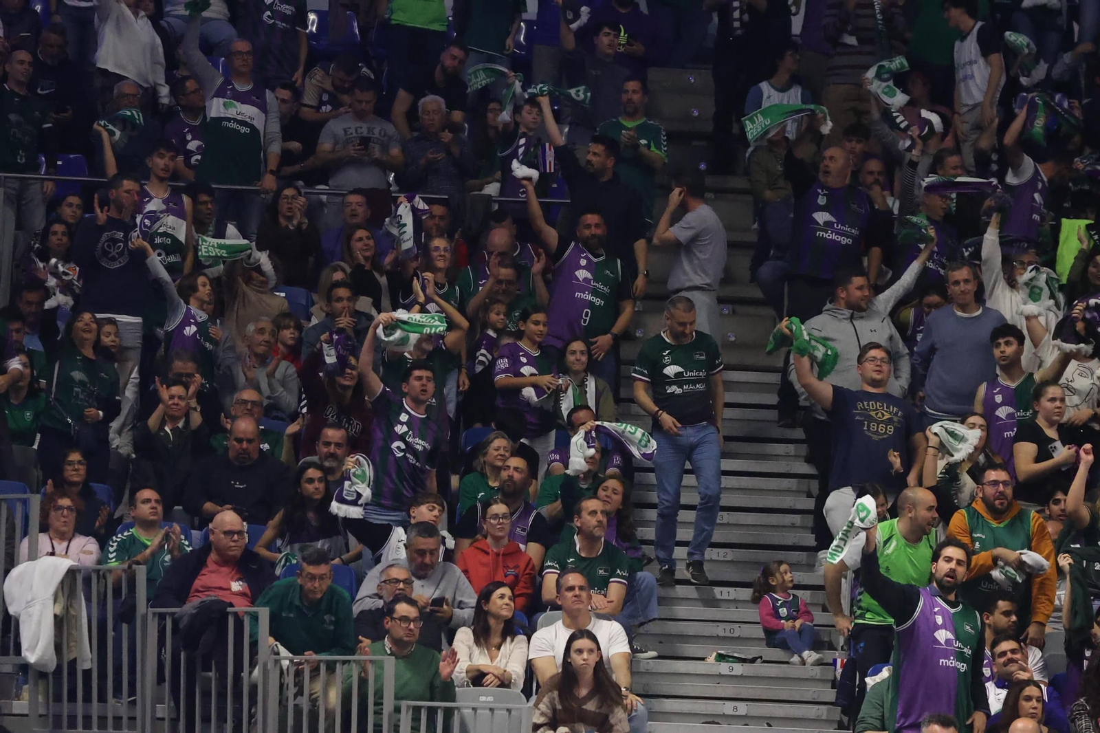 Búscate en las gradas del Carpena en el Unicaja-Covirán Granada