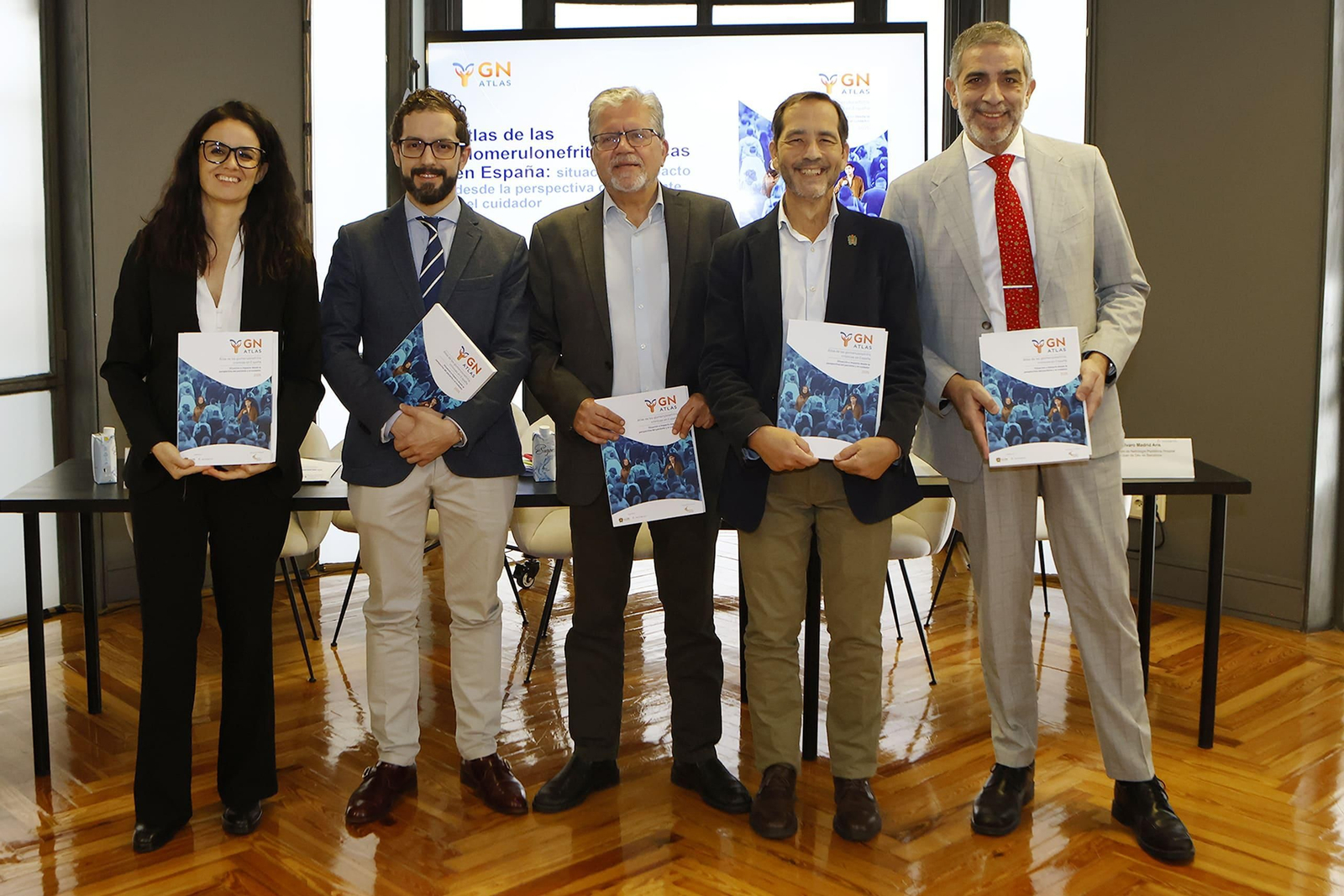 Representantes de las entidad implicadas en el desarrollo del Atlas de las Glomerulonefritis Crónicas en España.