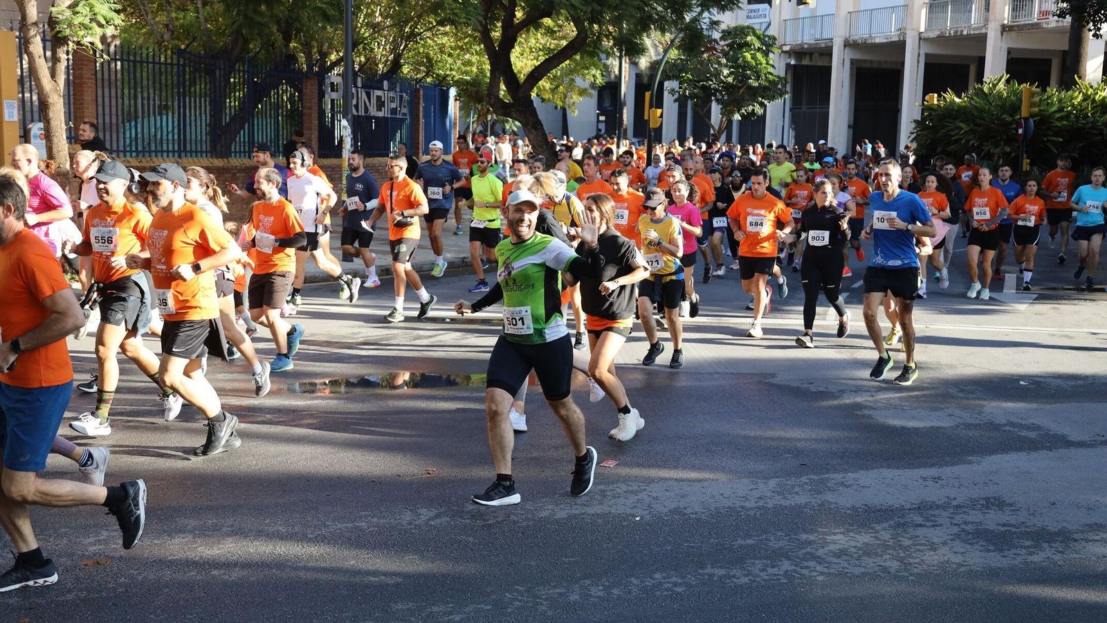 Búscate en las fotos de la Carrera de la Prensa en Málaga