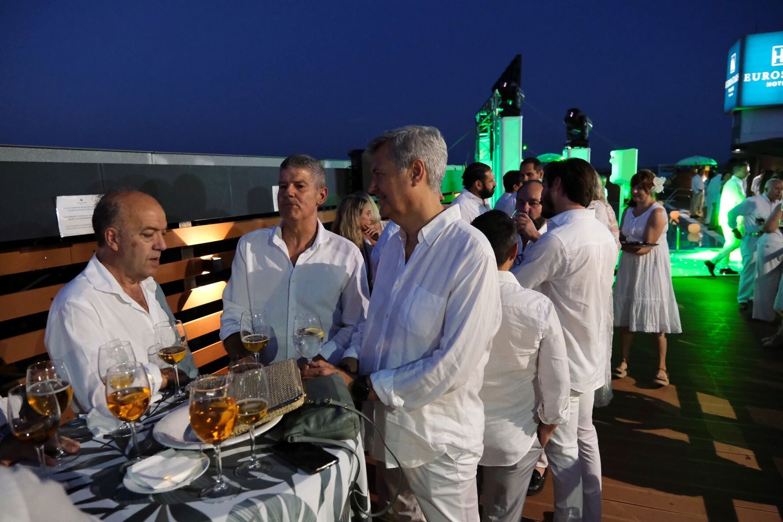 La Fiesta Blanca La Terraza Eurostars Palace de Córdoba, en imágenes