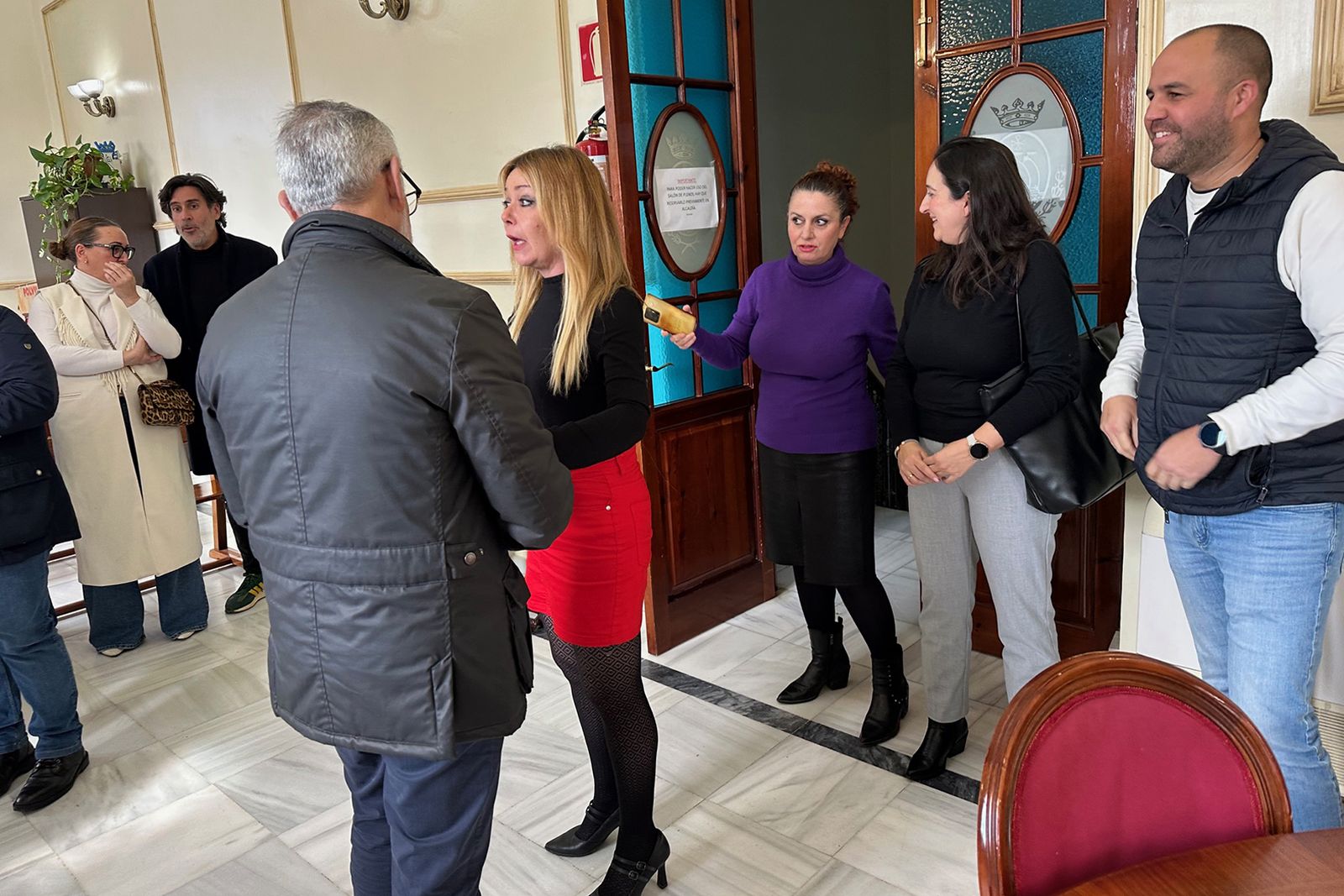 Entrega de los restos a los vecinos de Bonares