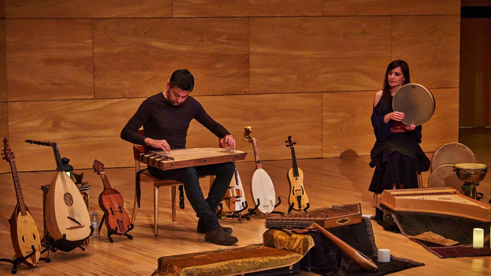 Uno de los conciertos de Emilio Villalba y Sara Marina