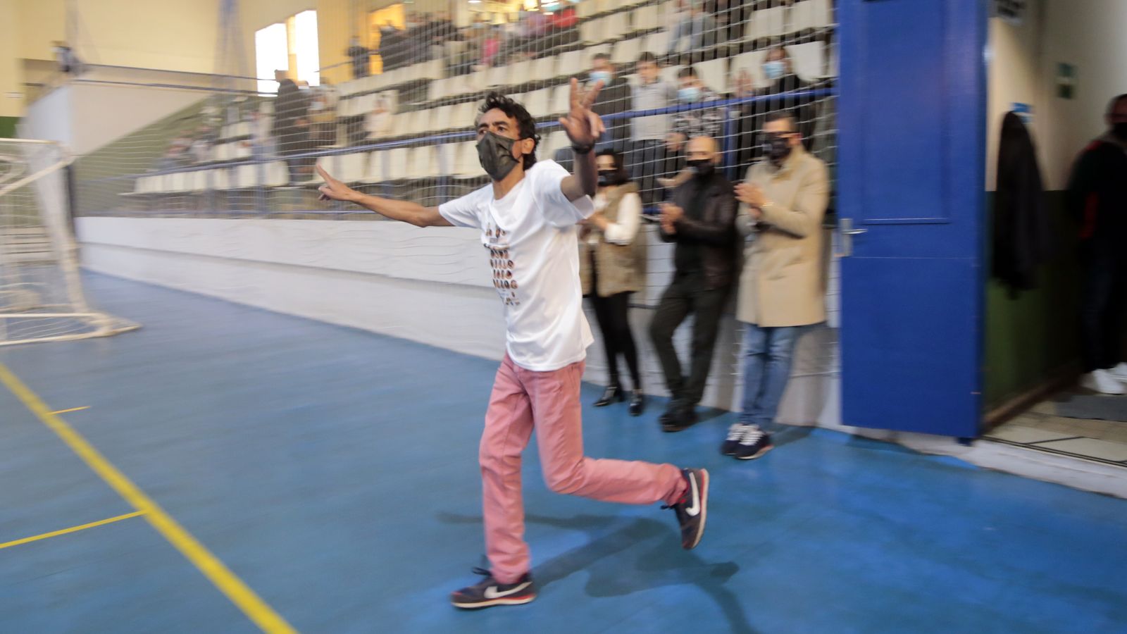 Partido benéfico para los niños damnificados por el volcán de La Palma