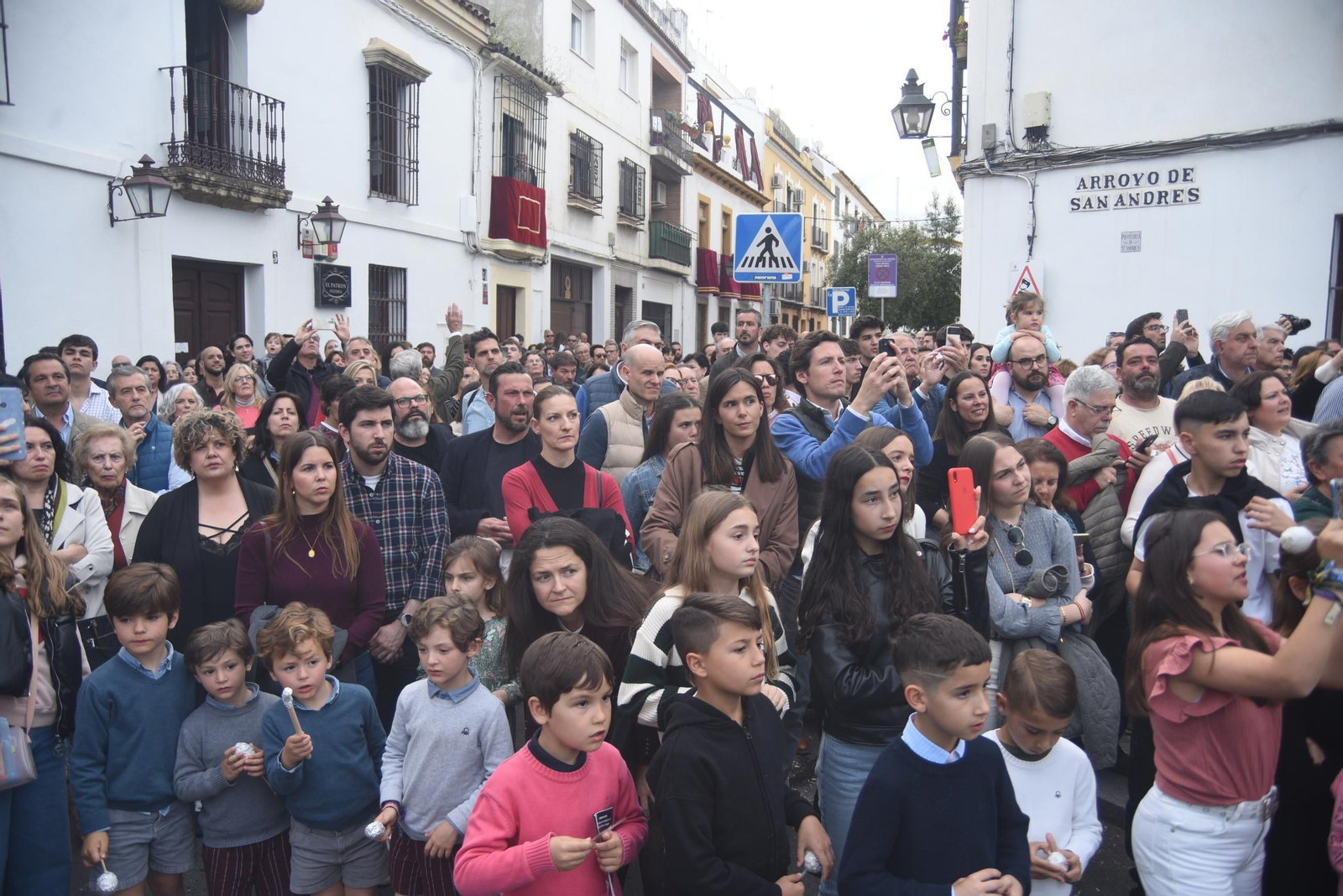 La procesión de las Angustias en este Jueves Santo de Córdoba, en imágenes