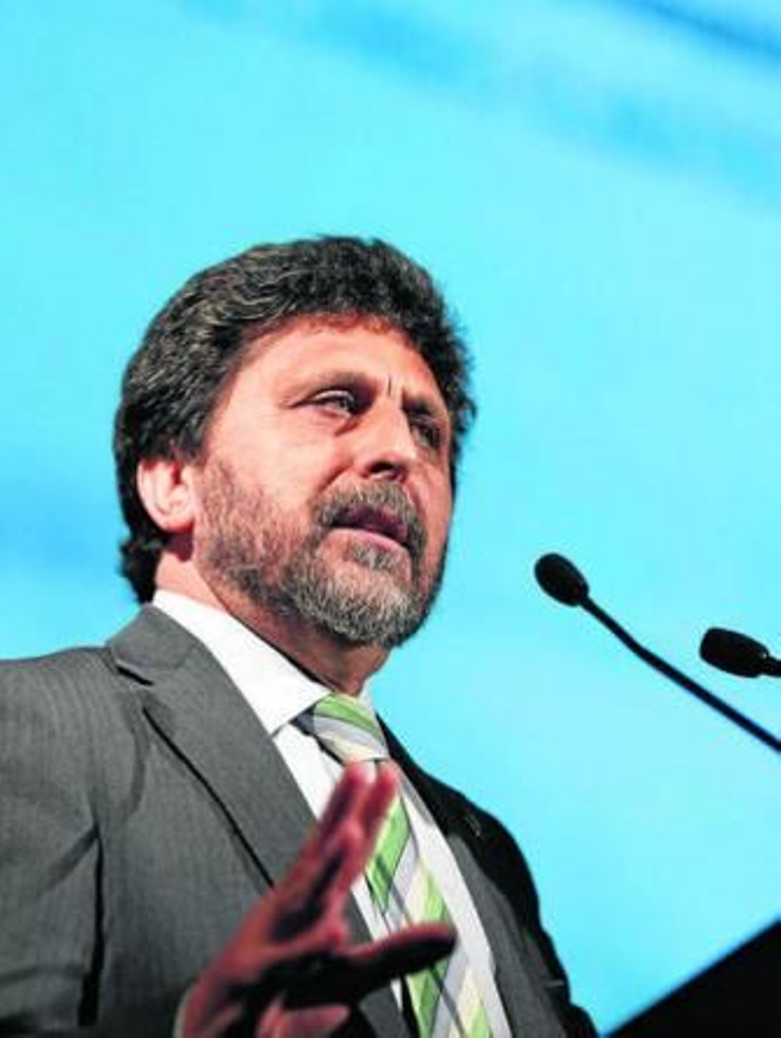 El rector de la Olavide, Juan Jiménez, durante su intervención.