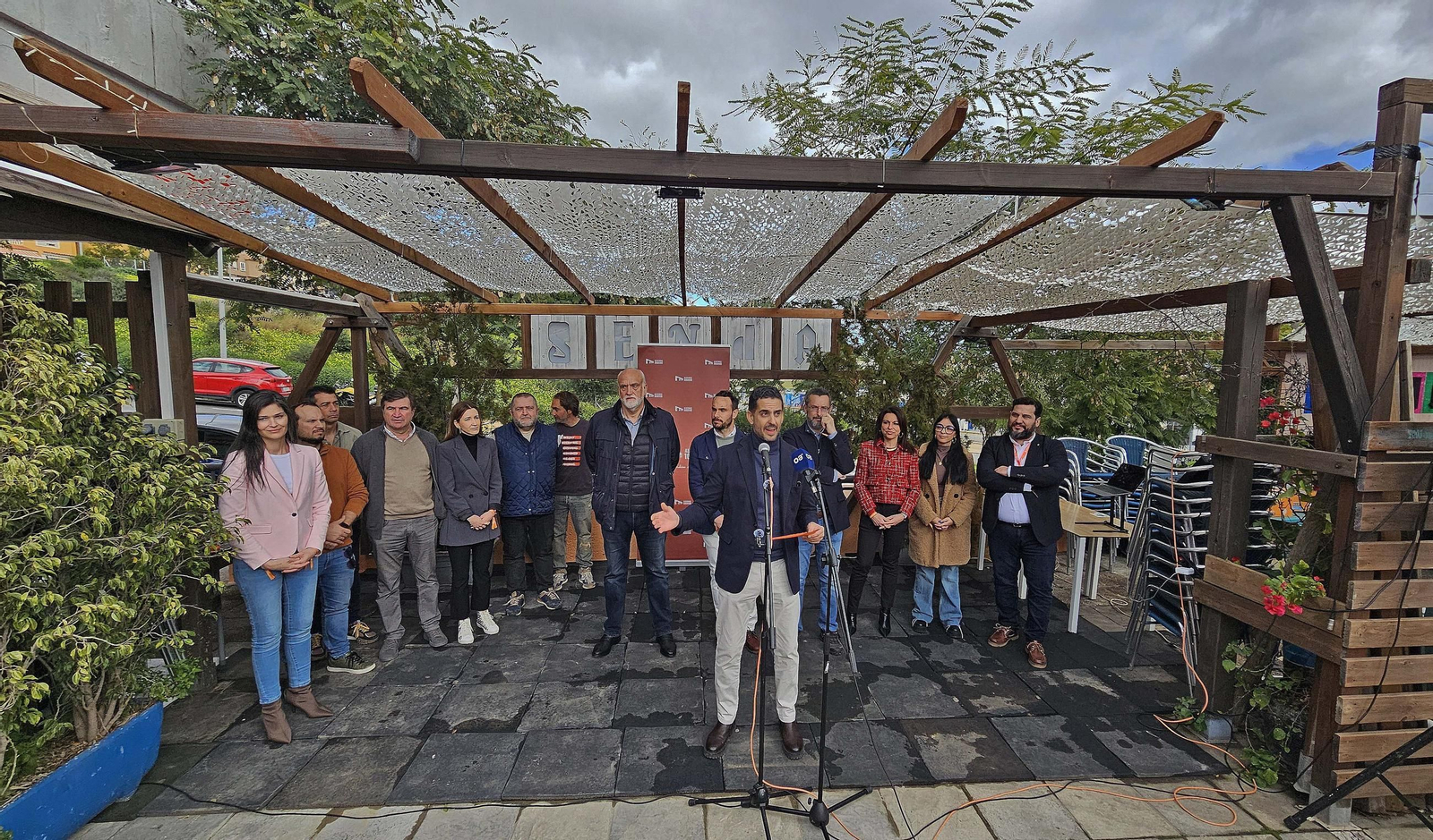 Caras conocidas en la convivencia de Algeciras 100x100, en imágenes