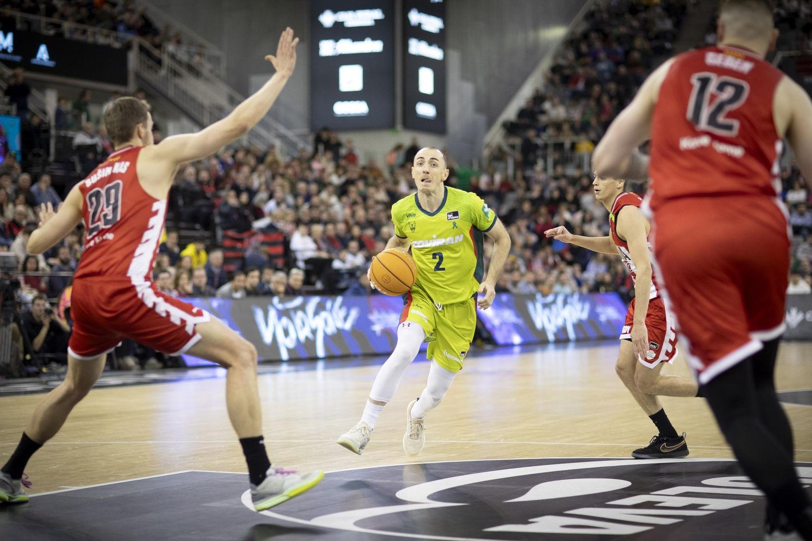 Las mejores imágenes de la victoria del Covirán Granada ante el Girona