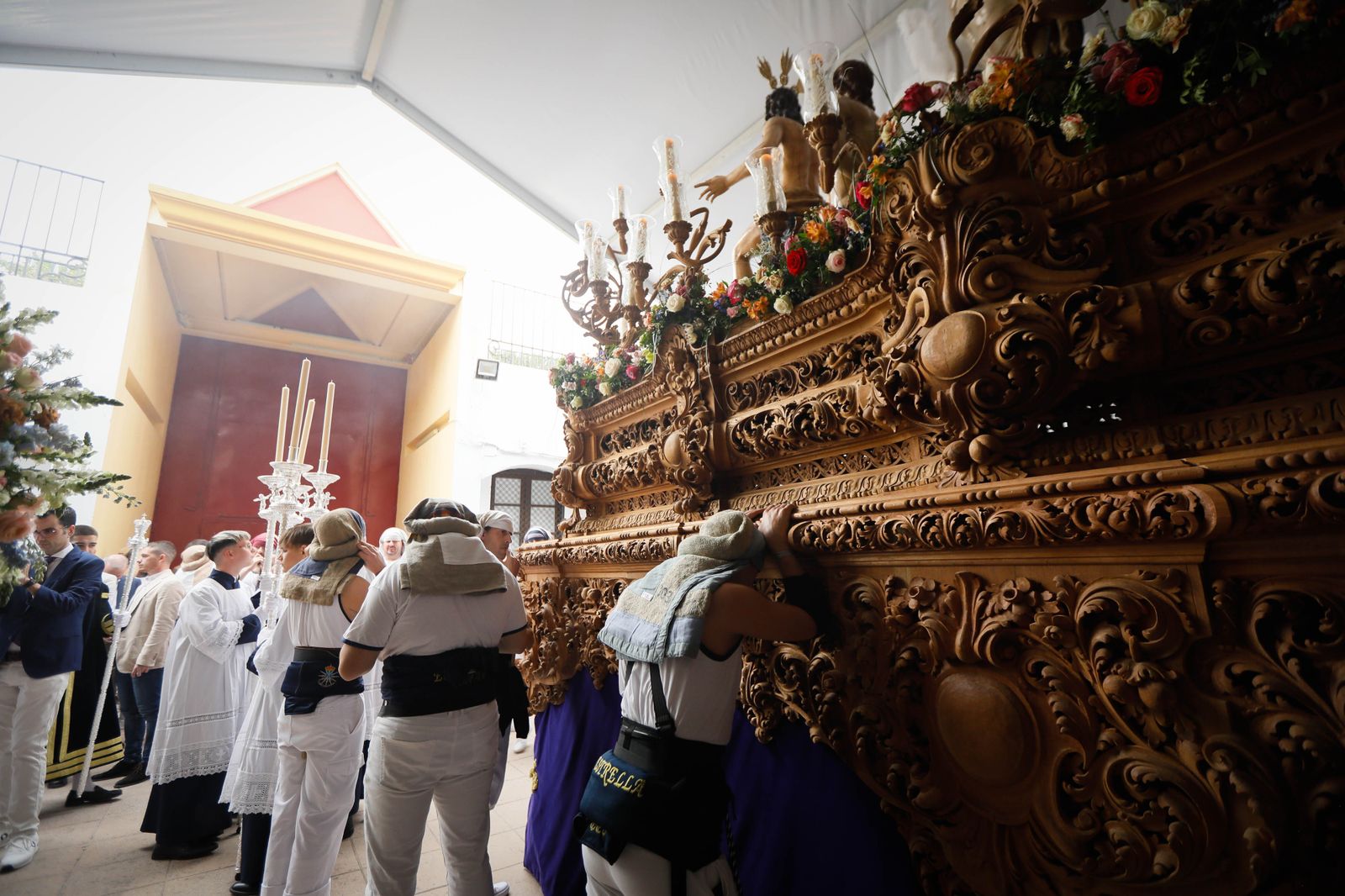 Mira como la cena sale a las calles de Almería tras las lluvias
