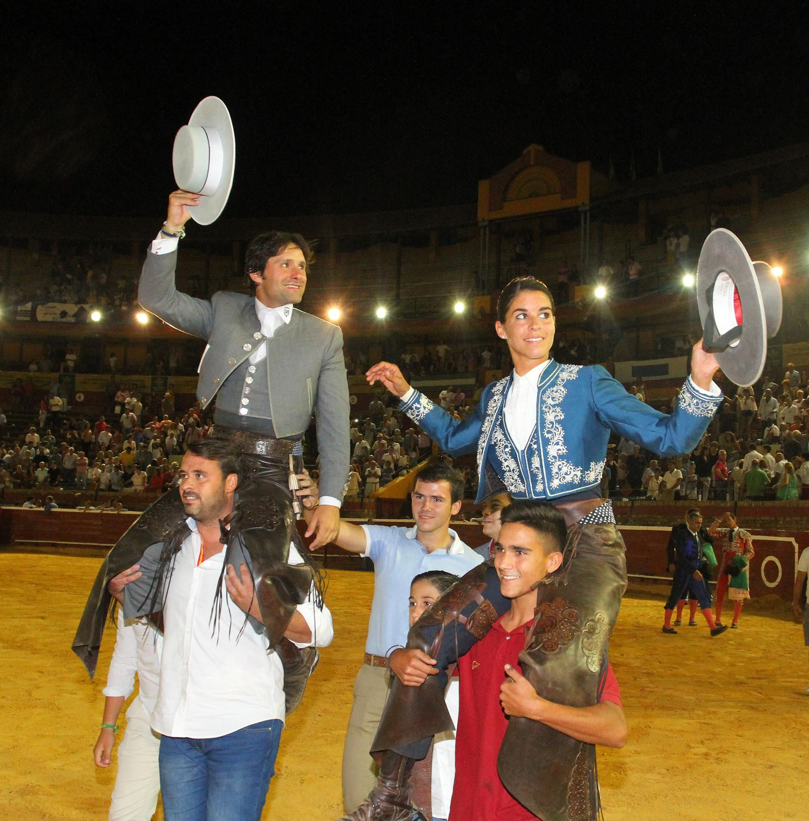 Imágenes de la corrida de rejones de Pablo Hermoso de Mendoza, Andrés Romero y Lea Vicens.