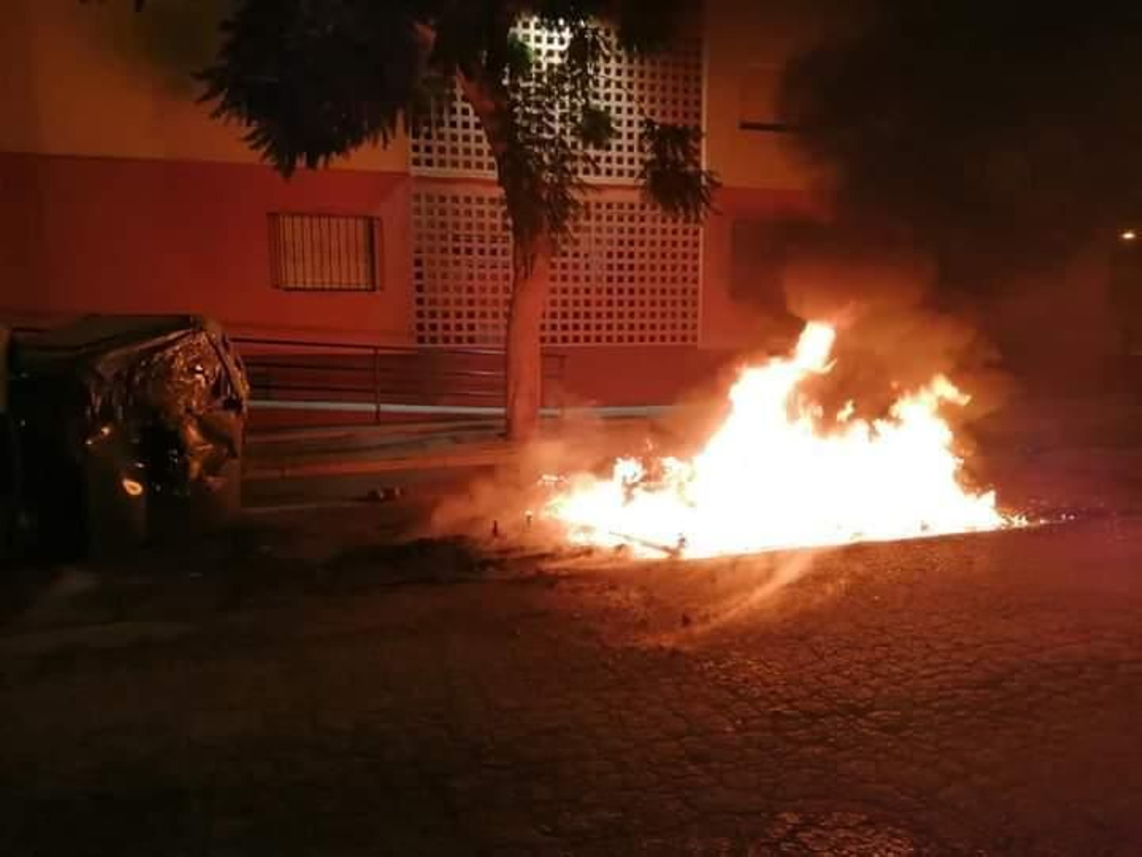 Noche de incendios simultáneos en Chipiona
