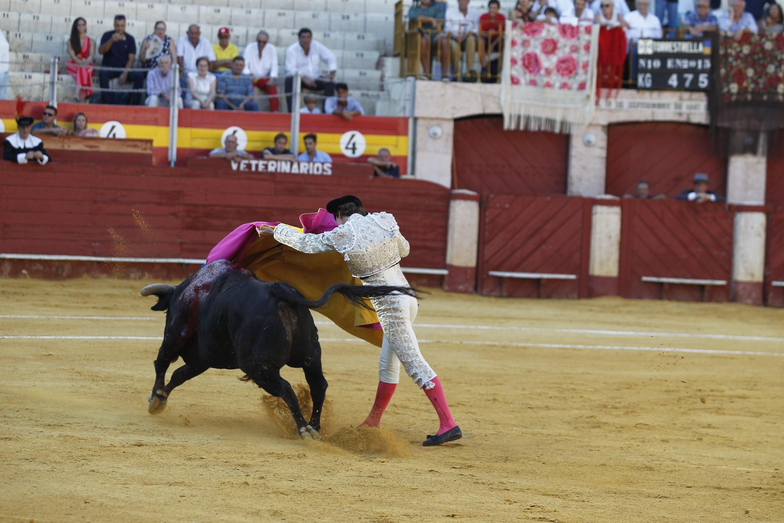 Fotogalería Primera Corrida de Toros. Feria de Almería 2019
