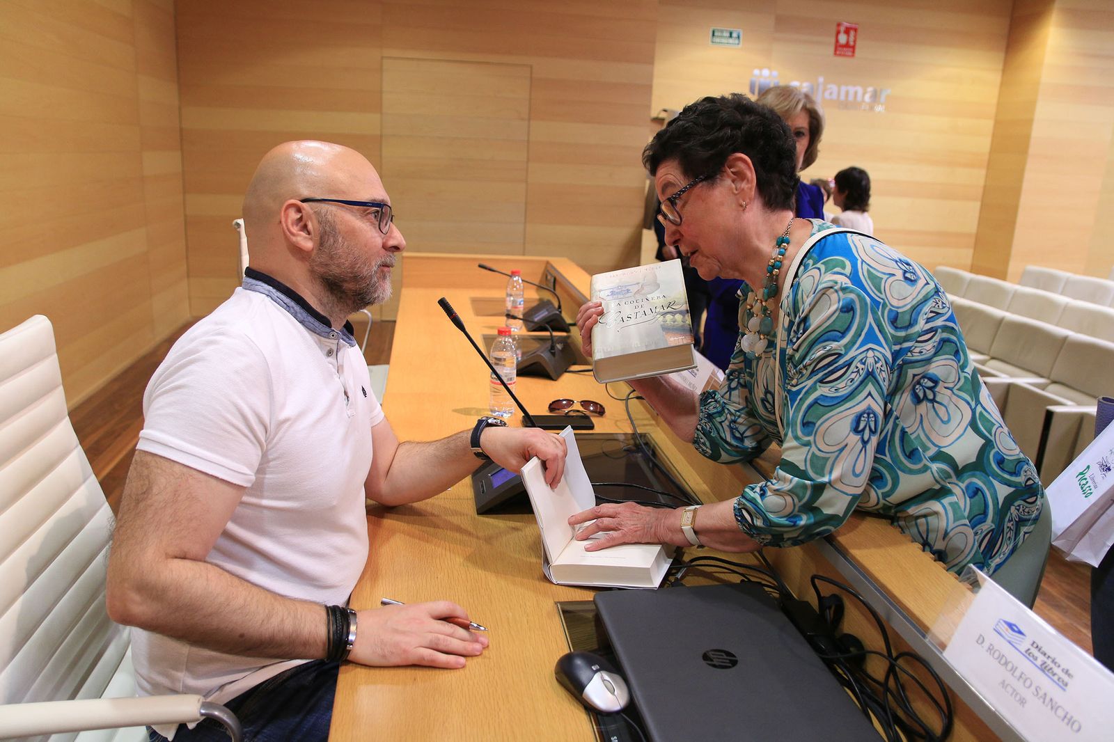 Diario de los Libros, con Fernando J. Múñez y su novela 'Antes se secará al tierra'