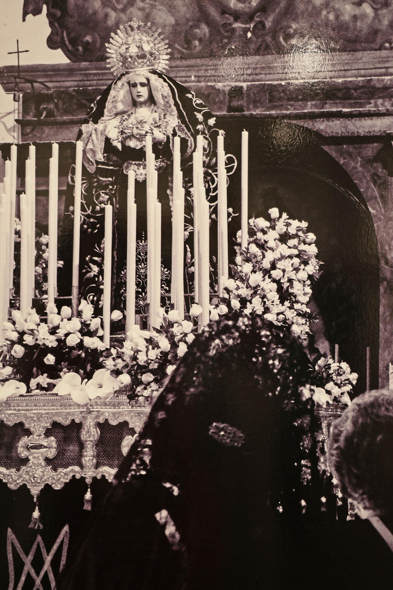 Inauguración de la Exposición de fotografías Huelva, provincia cofrade de Huelva Información en la Diputación de Huelva