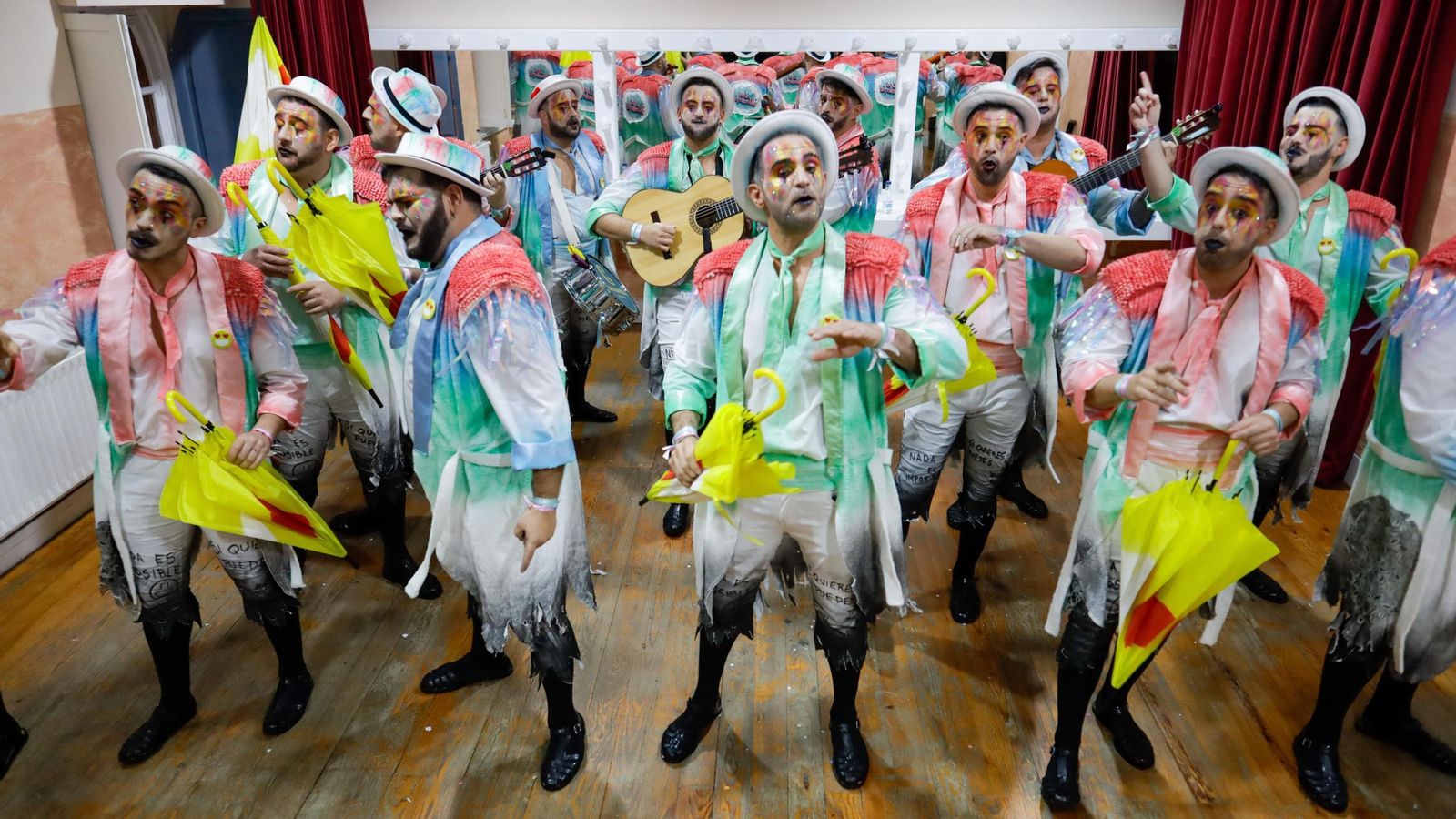 Búscate entre las mejores imágenes de la segunda sesión de cuartos de final del COAC 2025