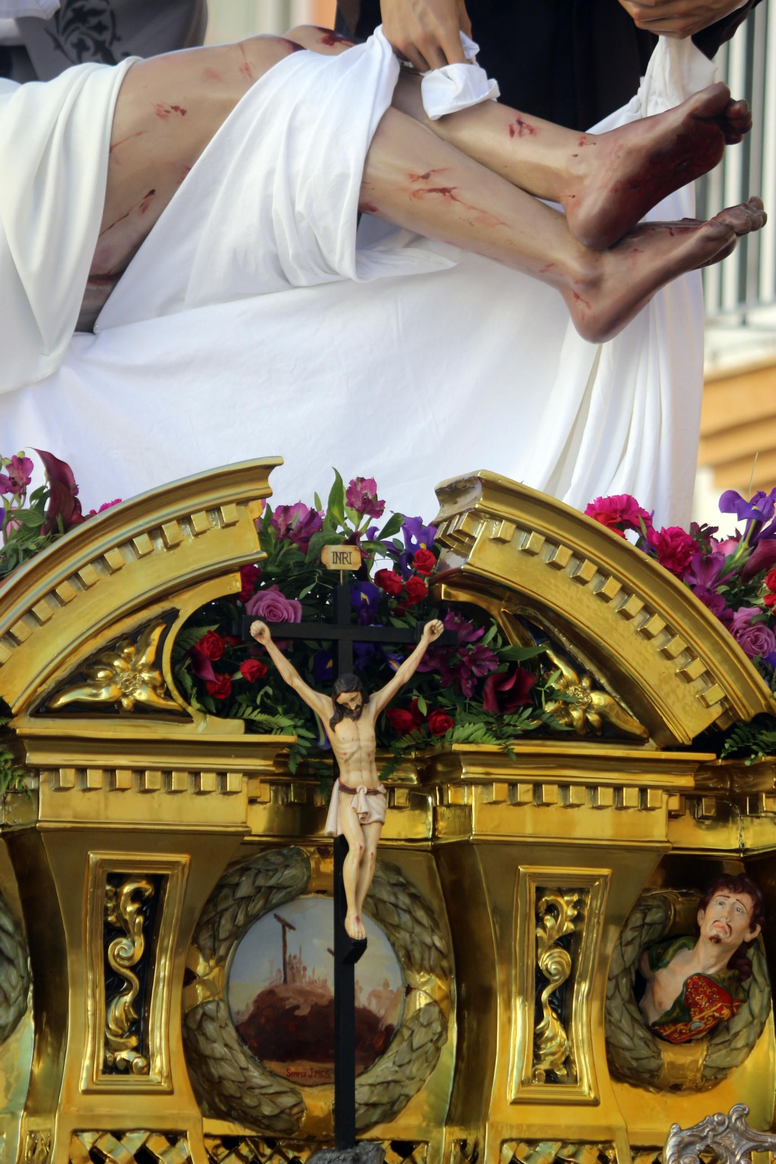 Las imágenes del Lunes Santo en Puerto Real 2023: Los Dolores