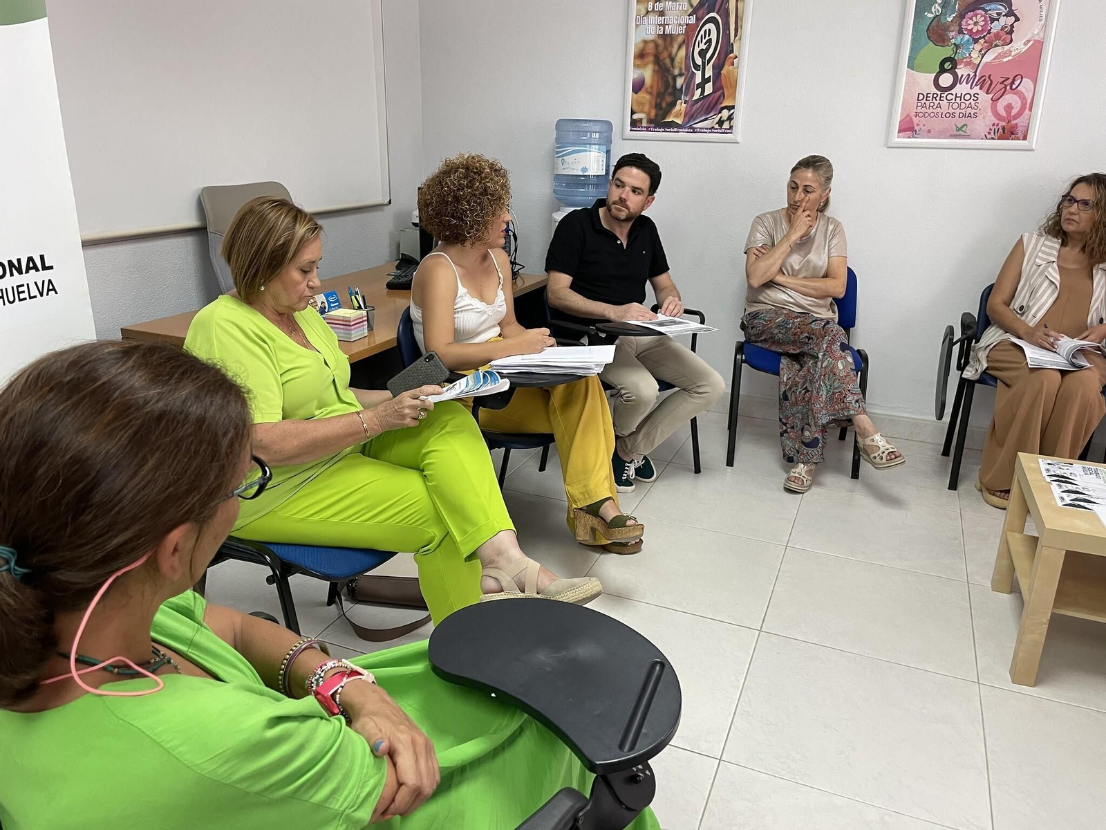 Mª Eugenia Limón se reúne con el Colegio Profesional de Trabajo Social