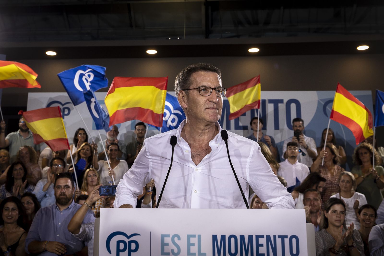 Las imágenes del mitin de Alberto Nuñez Feijoó en Cádiz