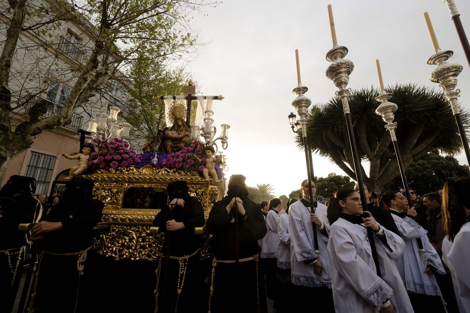 Las imágenes de la cofradía del Caminito este Miércoles Santo en la Semana Santa de Cádiz de 2024