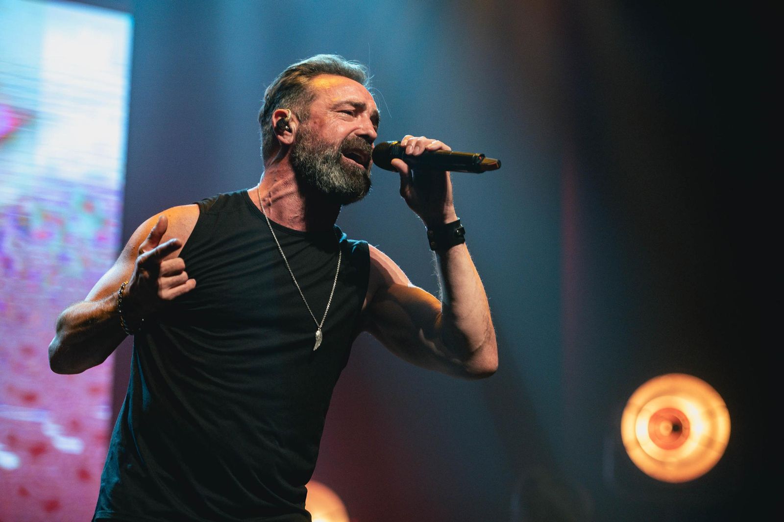 OBK durante su gran concierto en el Auditorio de Roquetas de Mar.