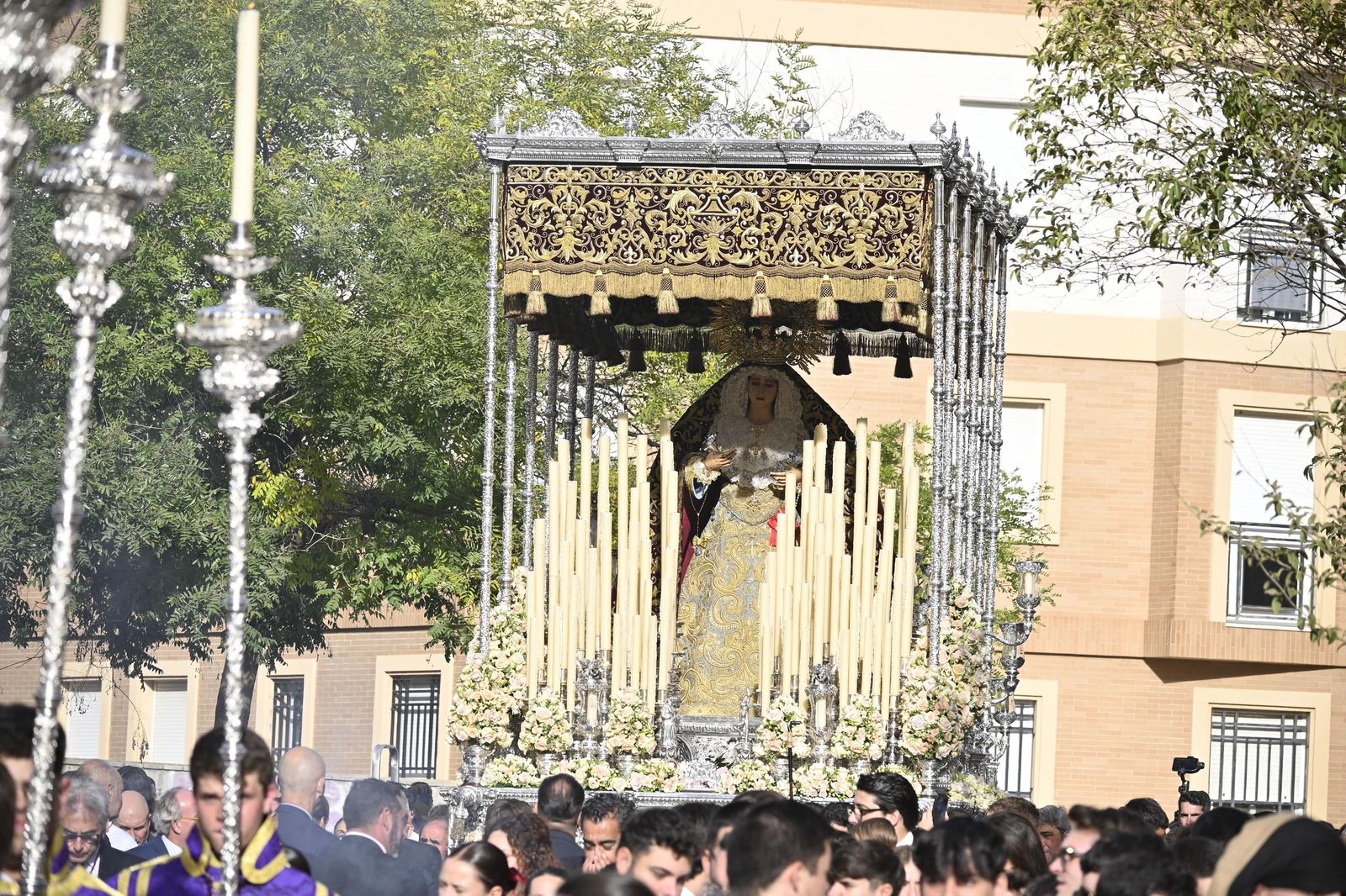Extraordinaria de la Virgen del Valle de Huelva en imágenes