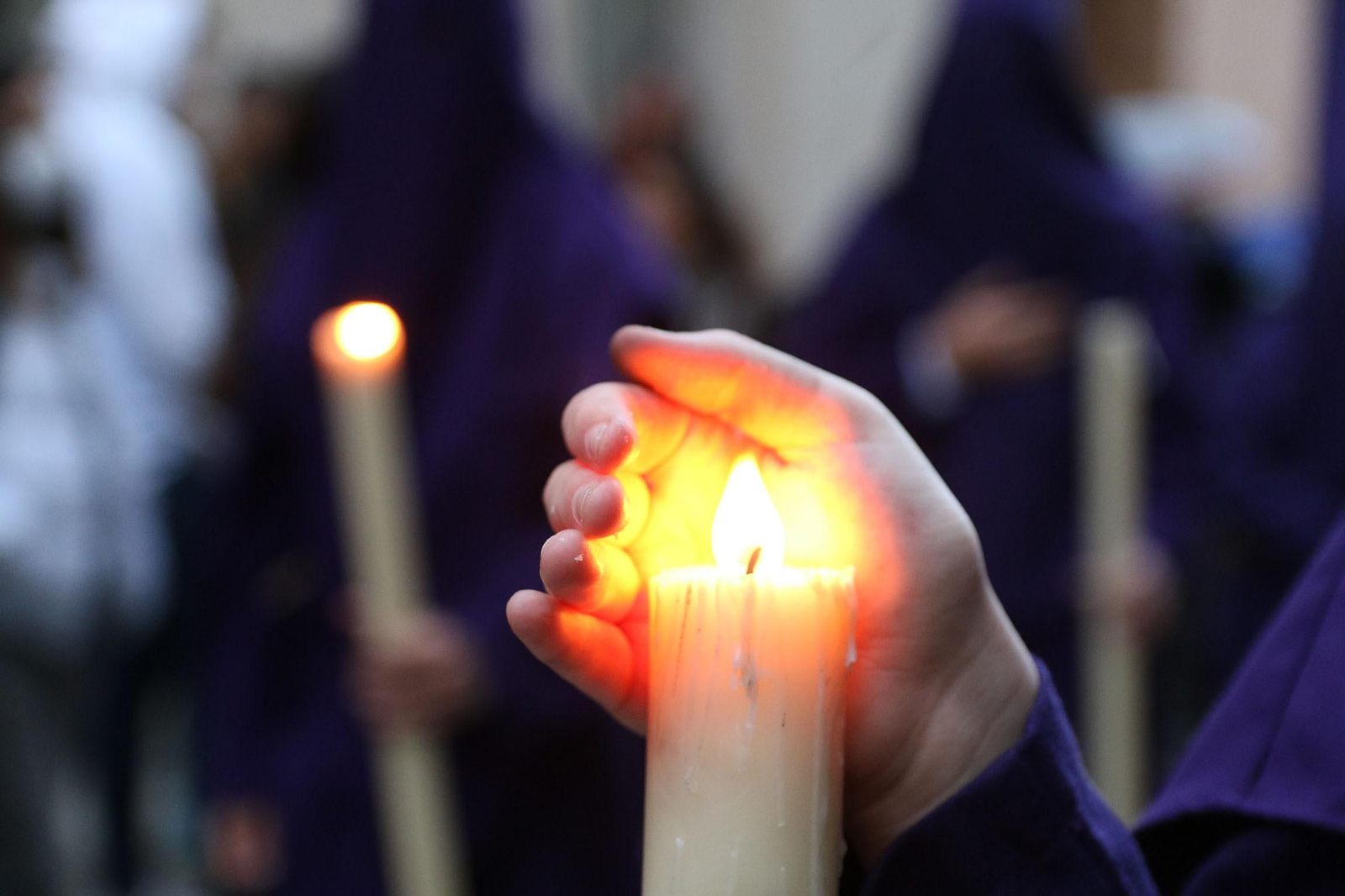 La procesión de las Angustias de Almería, en imágenes