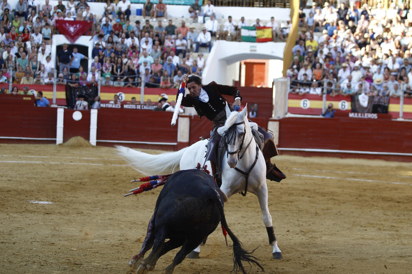 Las mejores imágenes de la corrida de toros de Diego Ventura, Talavante y Pablo Aguado, en Almería