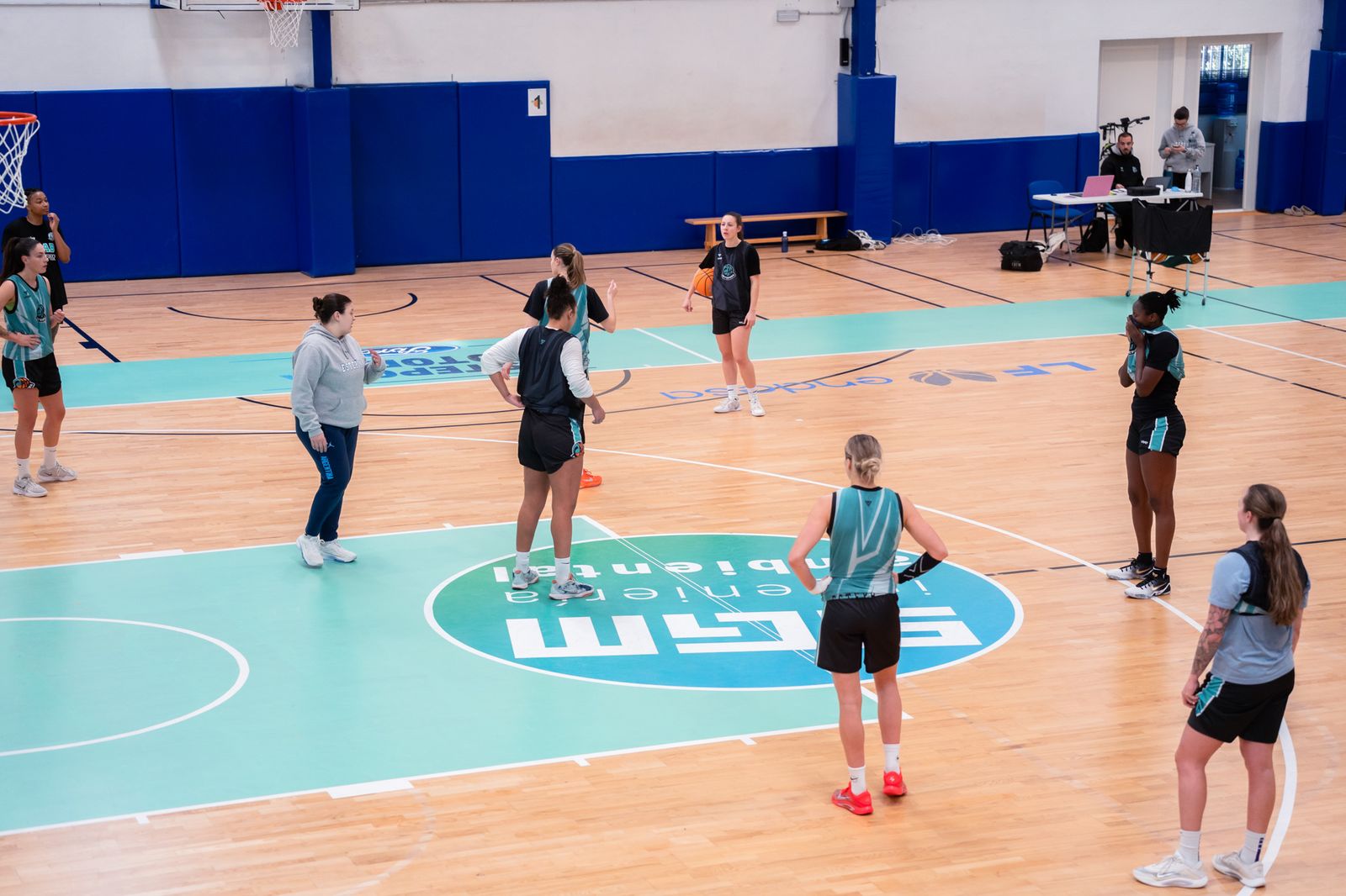 El CAB Estepona, en un entrenamiento.