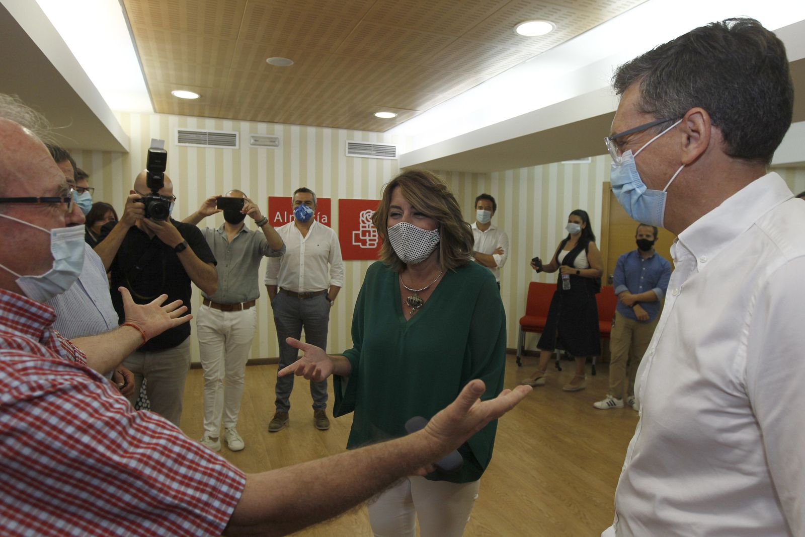 Reunión de Susana Díaz con los alcaldes socialistas del Poniente almeriense, por los rebrotes de la COVID-19
