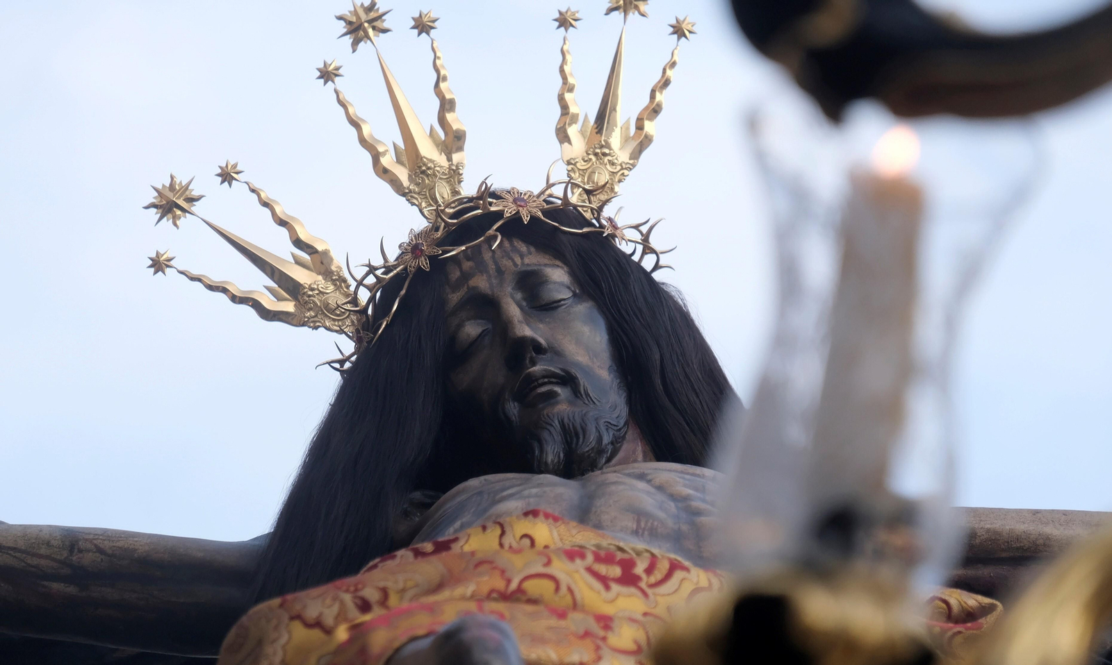Lunes Santo en Córdoba: la procesión del Remedio de Ánimas, en imágenes