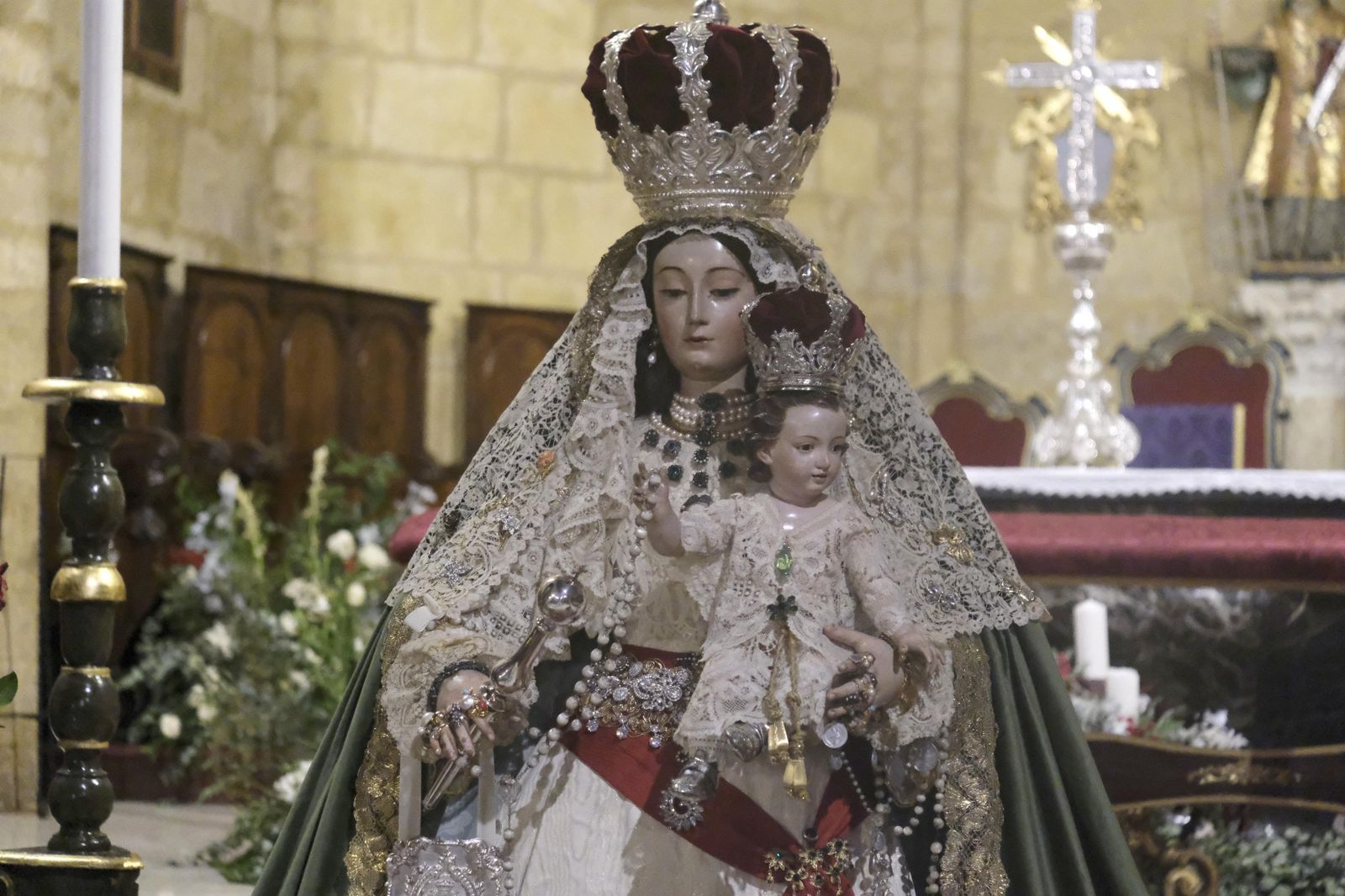 Martes 13 en Córdoba: La visita a la Virgen de los Remedios, en imágenes