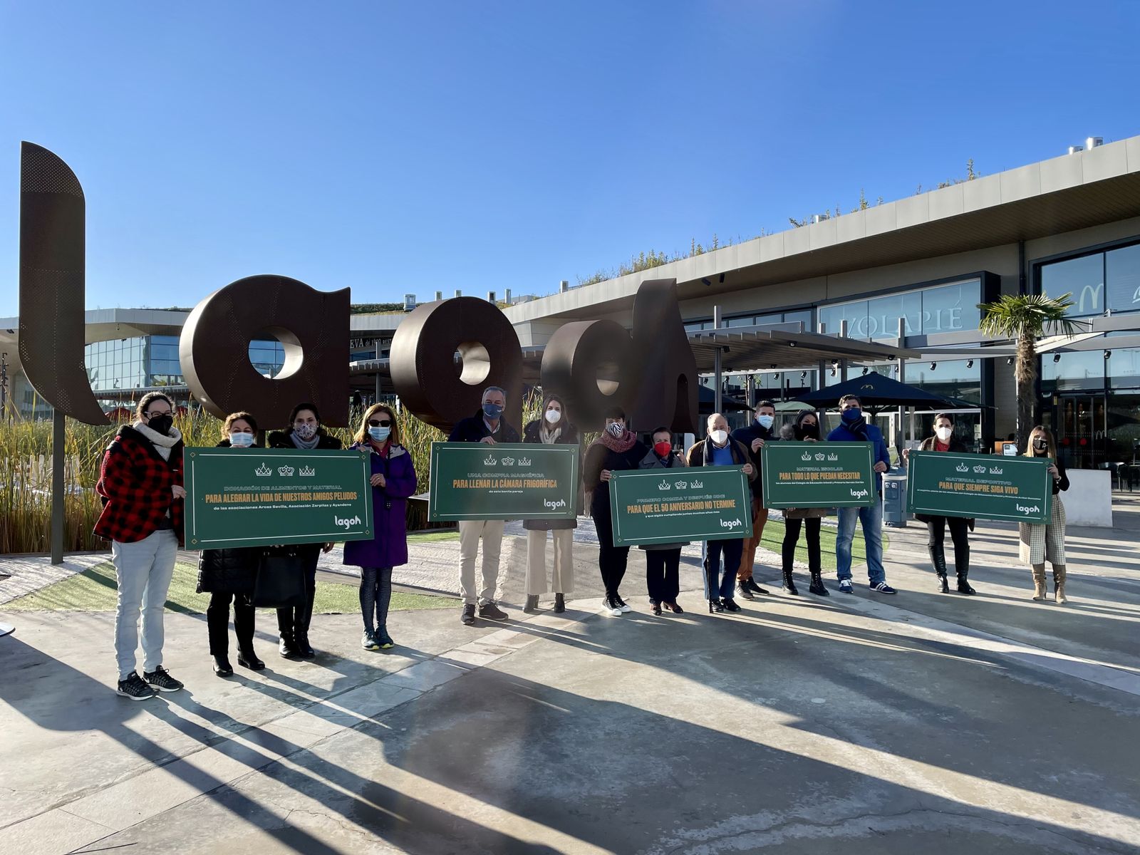 Entrega en Lagoh  de la dotación económica destinada a los Deseos Solidarios.