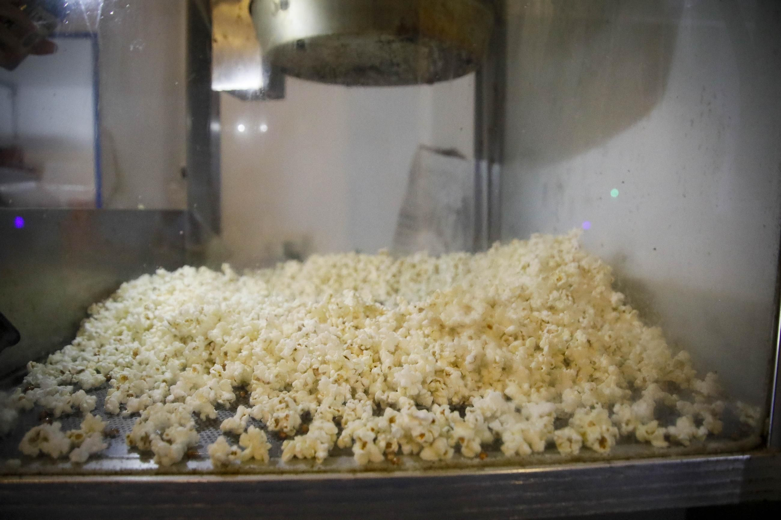 Imágenes de la última proyección en el cine de verano de Garrucha Imágenes de la última proyección en el cine de verano de Garrucha