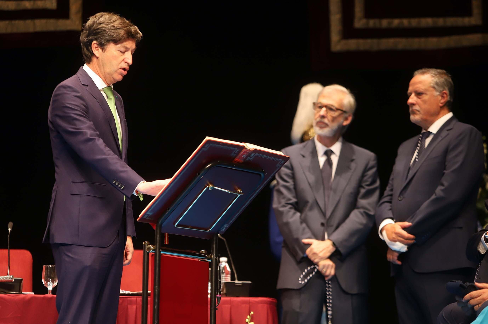 Imágenes de la toma de posesión de Pilar Miranda como alcaldesa de Huelva