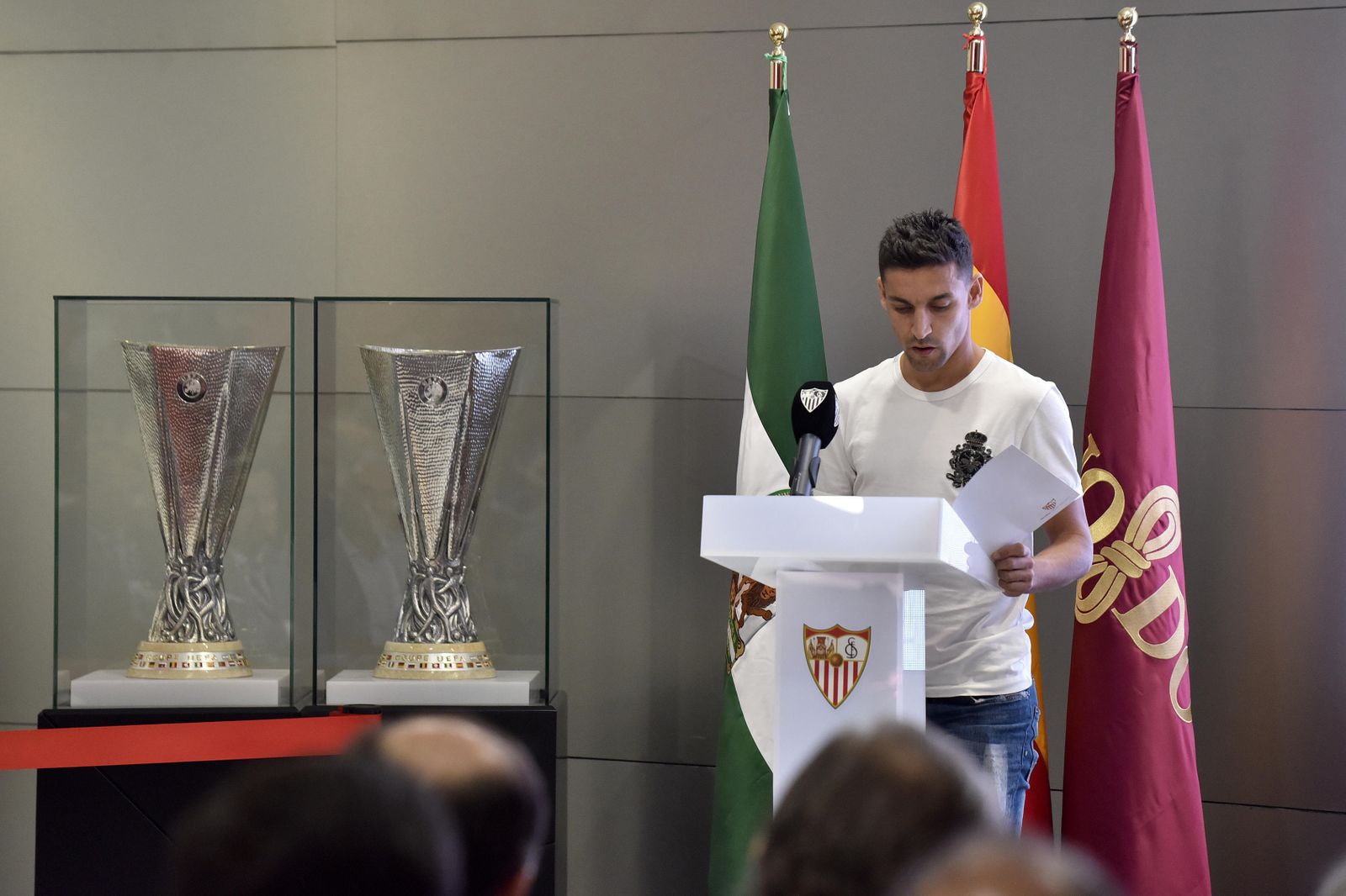 Jesús Navas, en la inauguración del Museo del Sevilla.