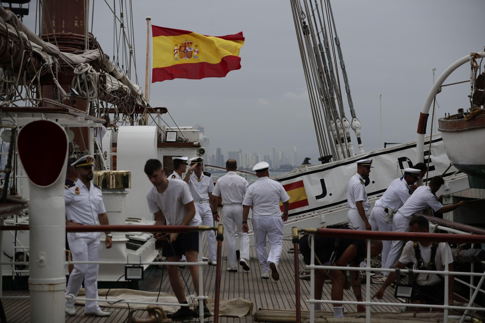 Armada: Las imágenes del 'Elcano' a su llegada a Balboa (Panamá)
