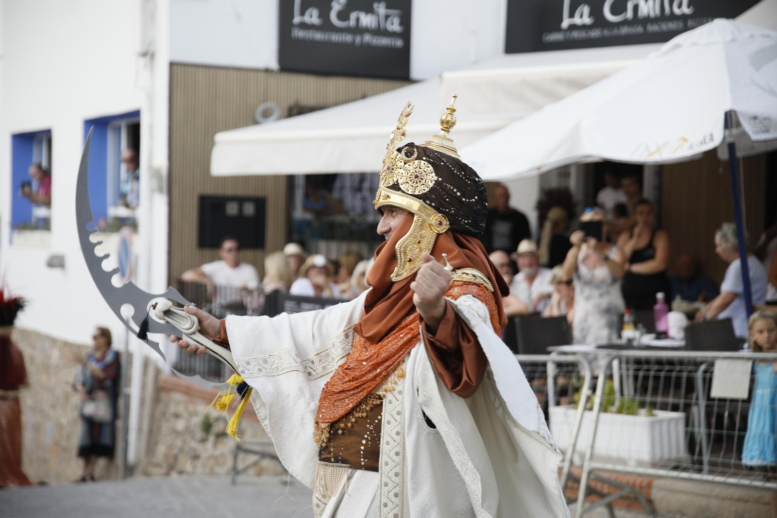 El gran desfile de Moros y Cristianos de Mojácar, en imágenes