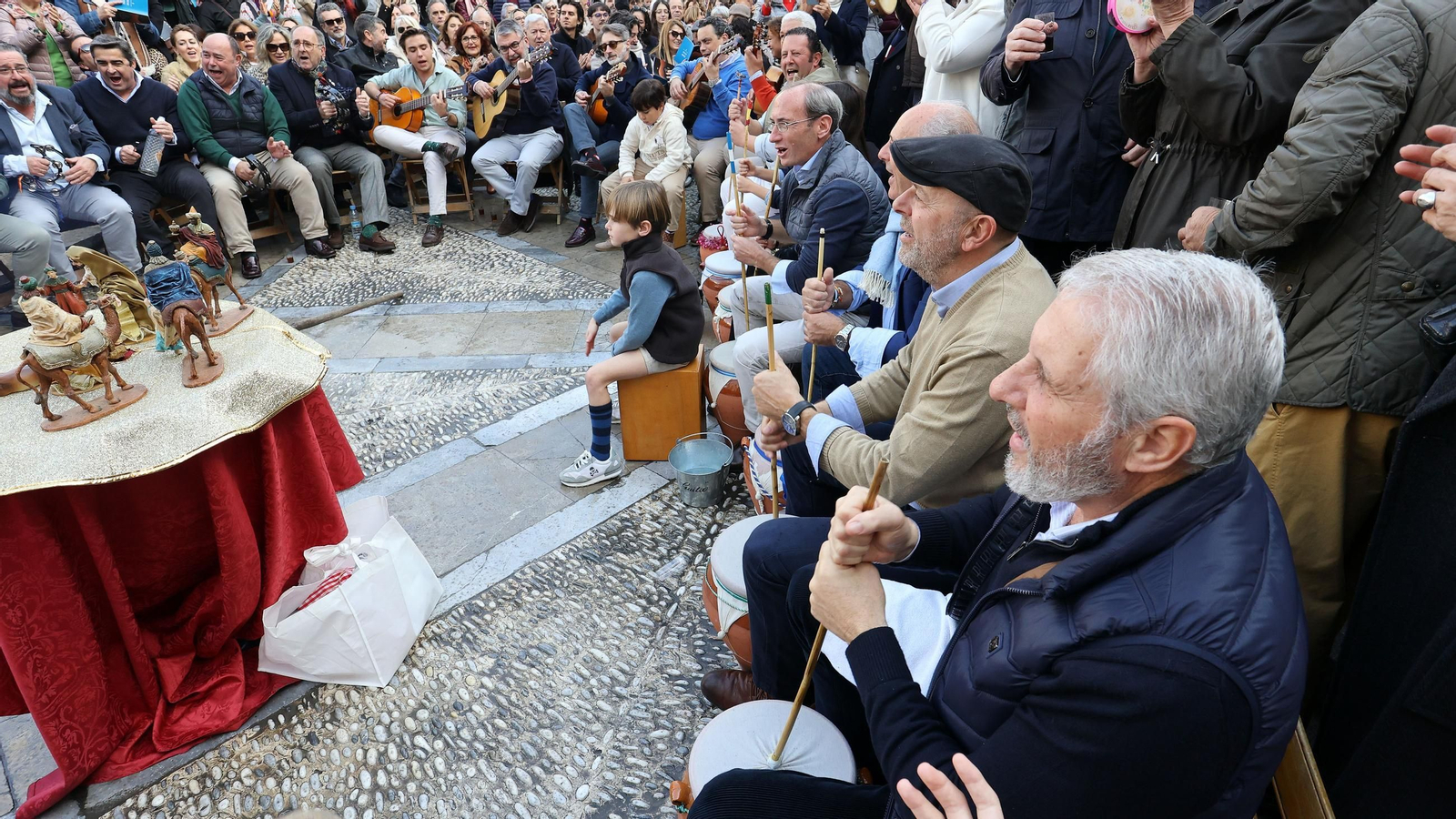 Imágenes de la zambomba BIC en Jerez