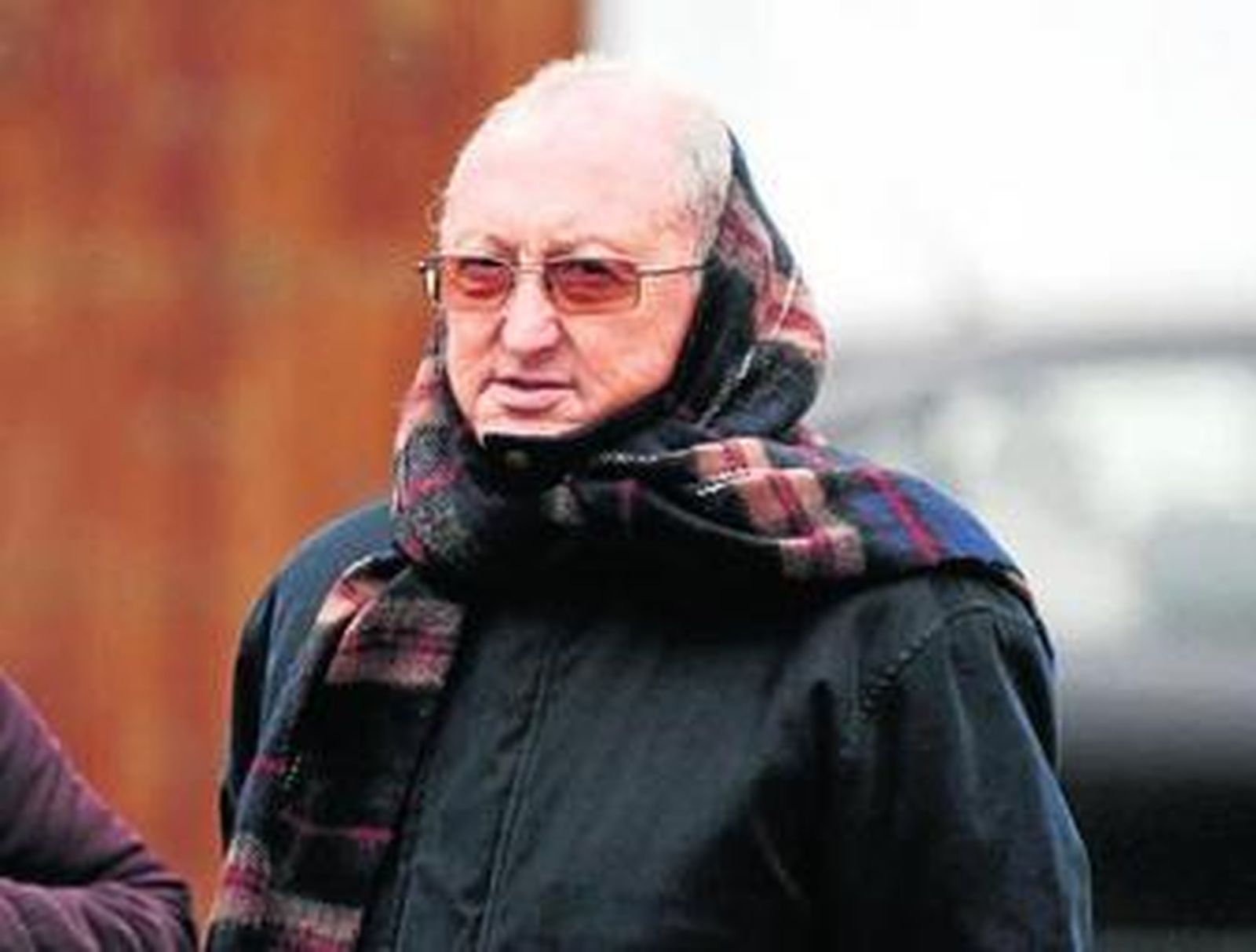 Un hombre en Grazalema, en una ola de frío de hace años.