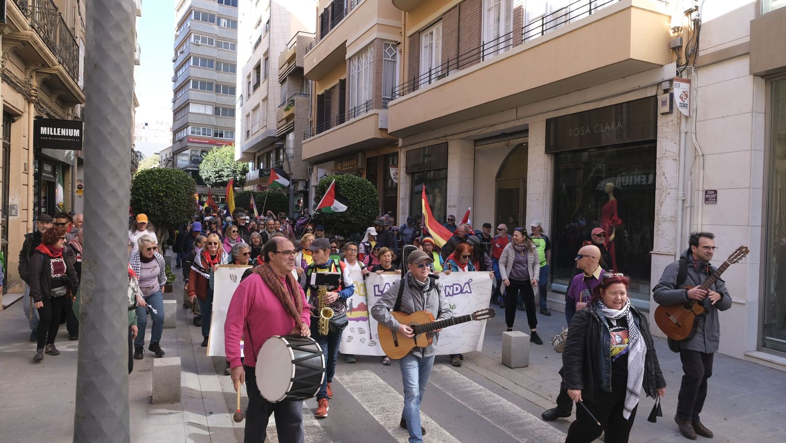 La Desbandá llega a Almería, en imágenes