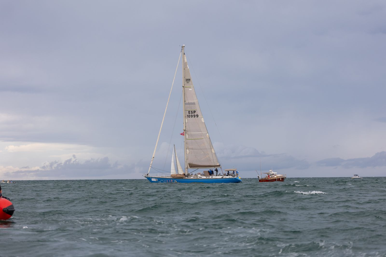 Imágenes de la partida de la Regata Oceánica Huelva-La Gomera