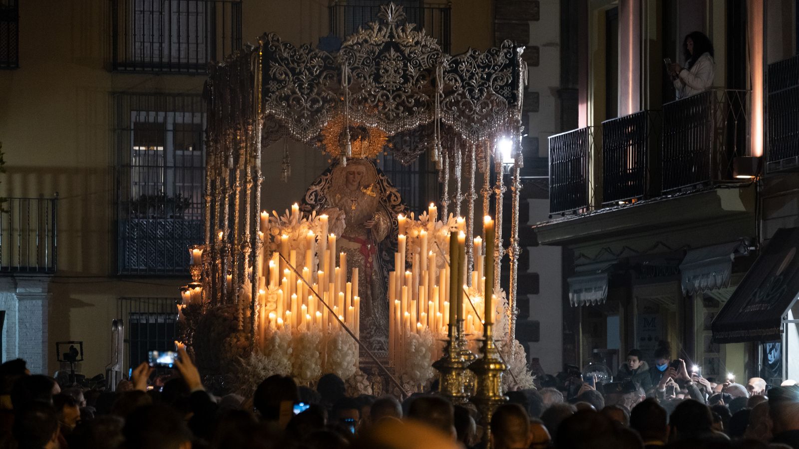 La Candelaria por la Plaza del Triunfo, en imágenes