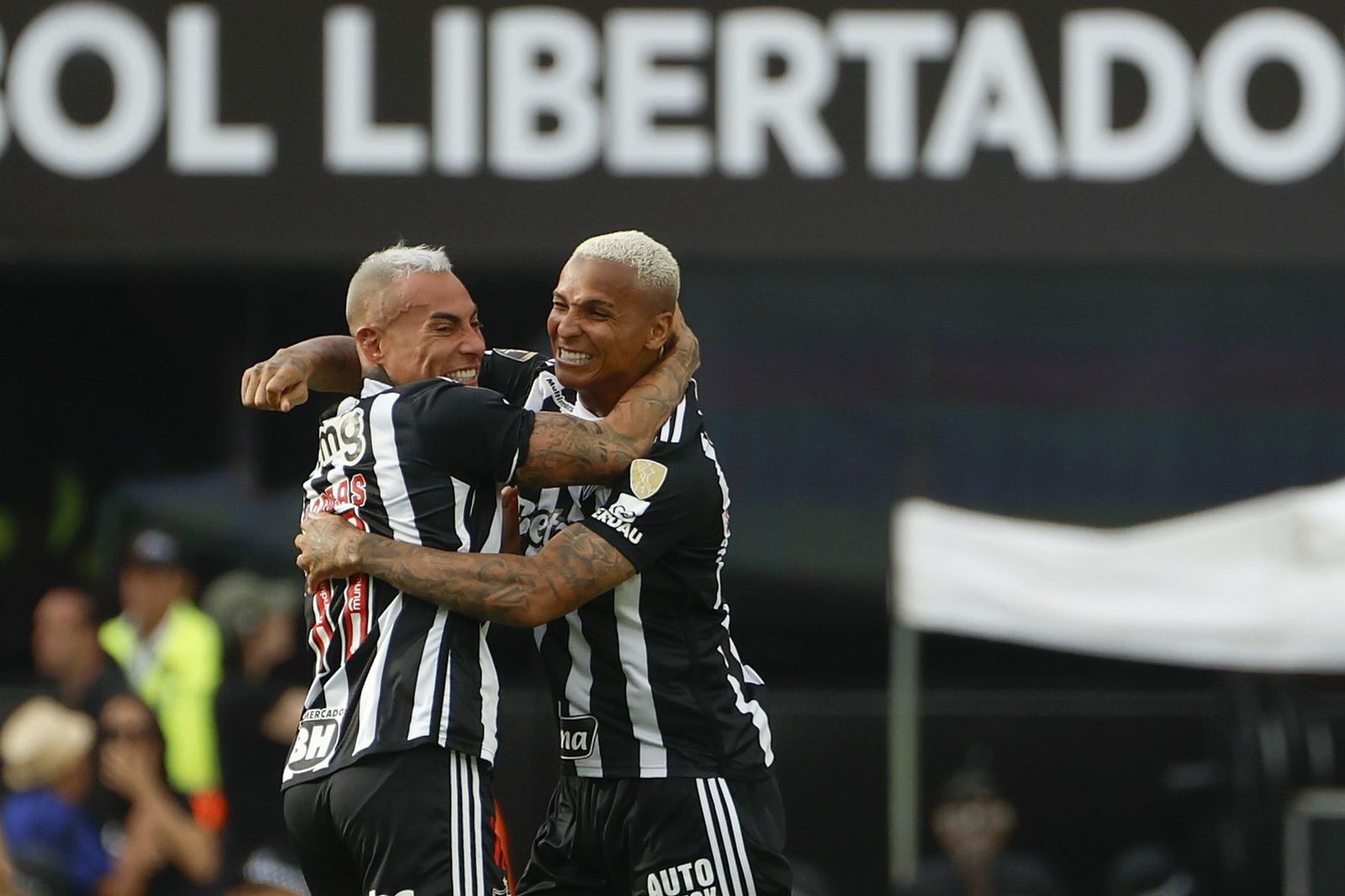 Las fotos de una final de la Libertadores histórica; Botafogo, campeón con 10, ante Atlético Mineiro
