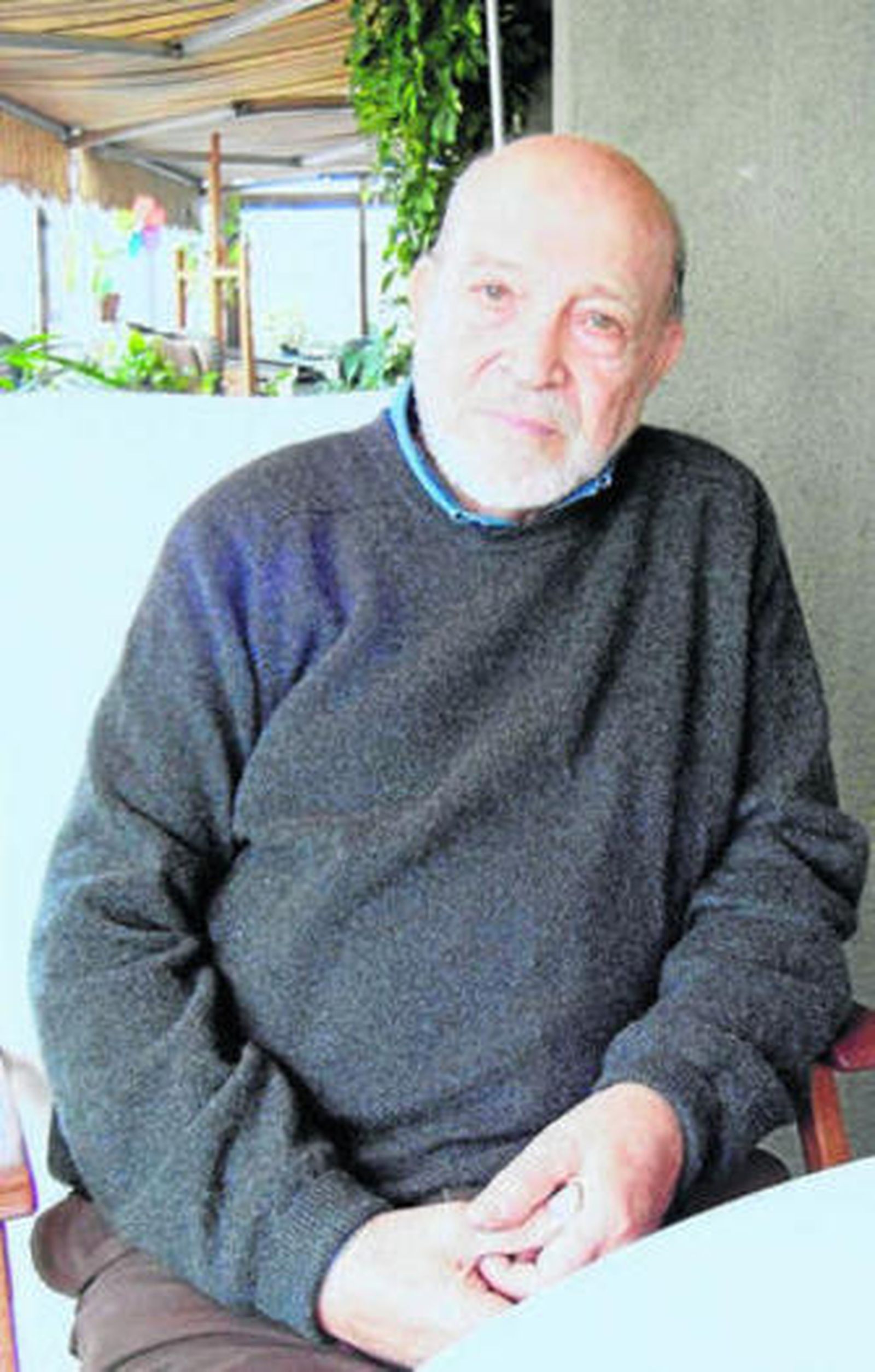 Julio Visconti, ayer, en su casa de Almería.