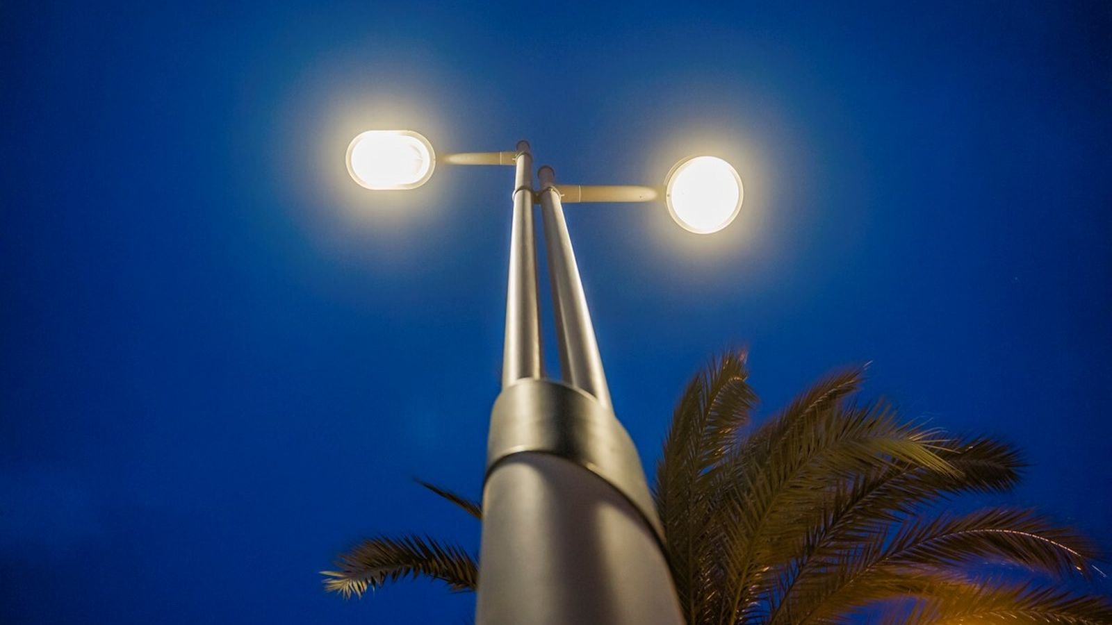 La renovación de las luminarias en el municipio supondrá un ahorro energético global de 5.103.105 kwh/año