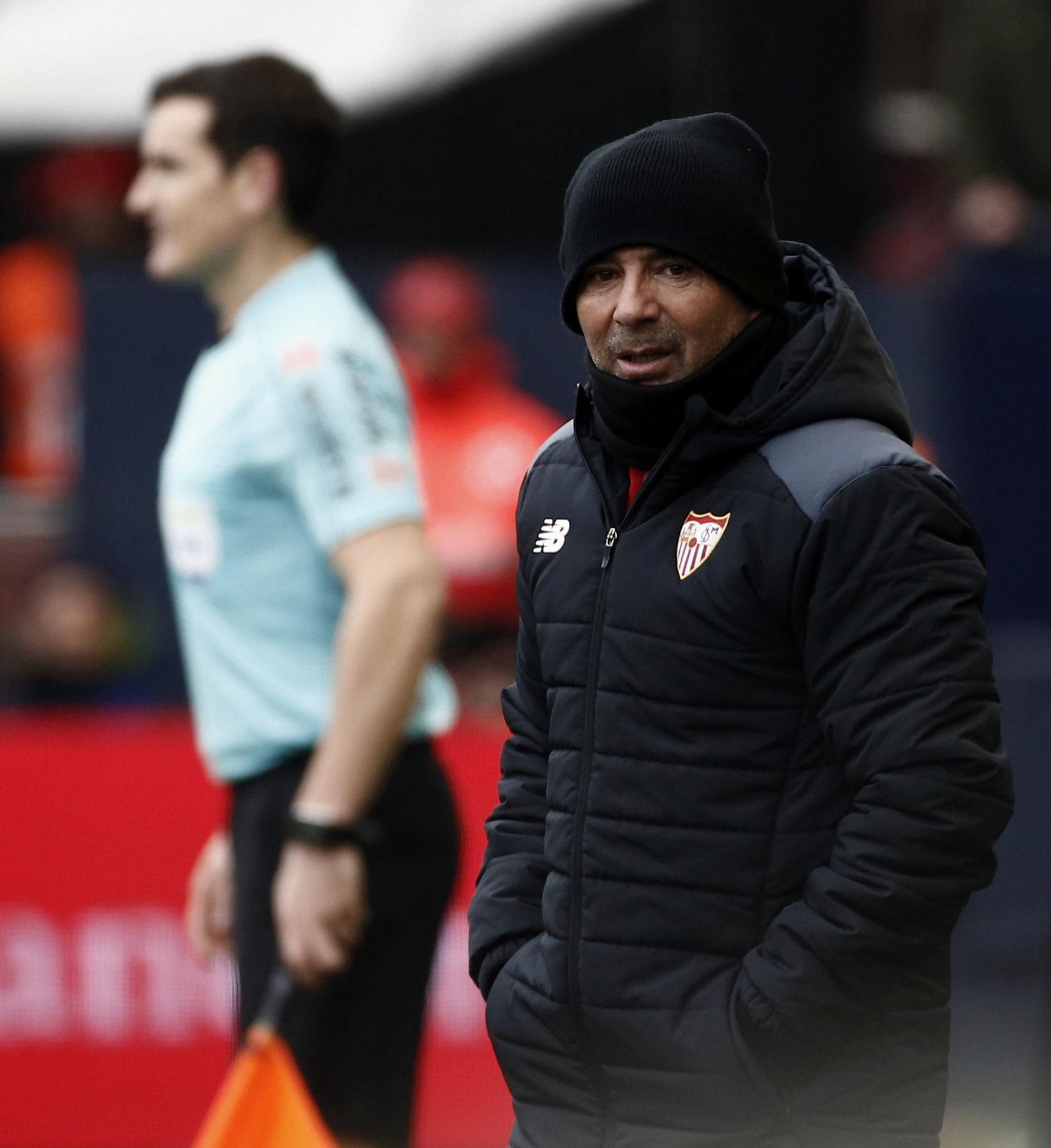 Sampaoli, en la banda, durante el encuentro ante Osasuna.