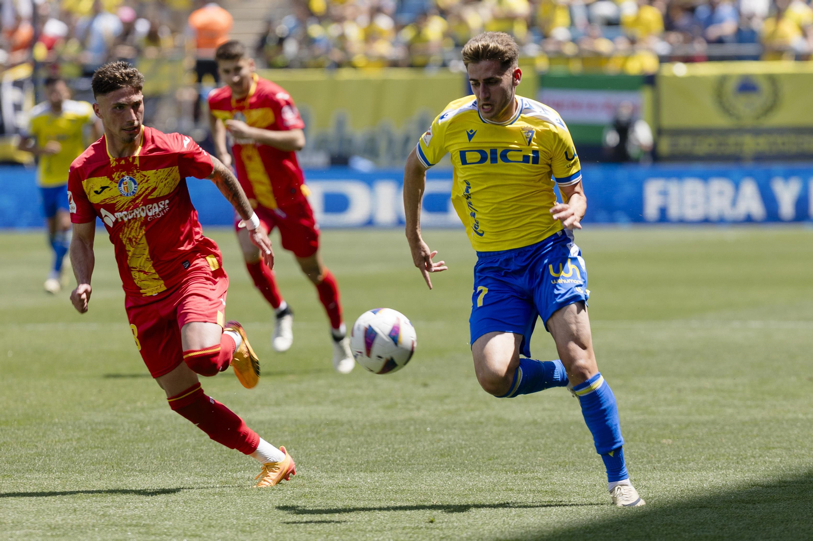 Las imágenes del partido entre el Cádiz C.F y el Getafe