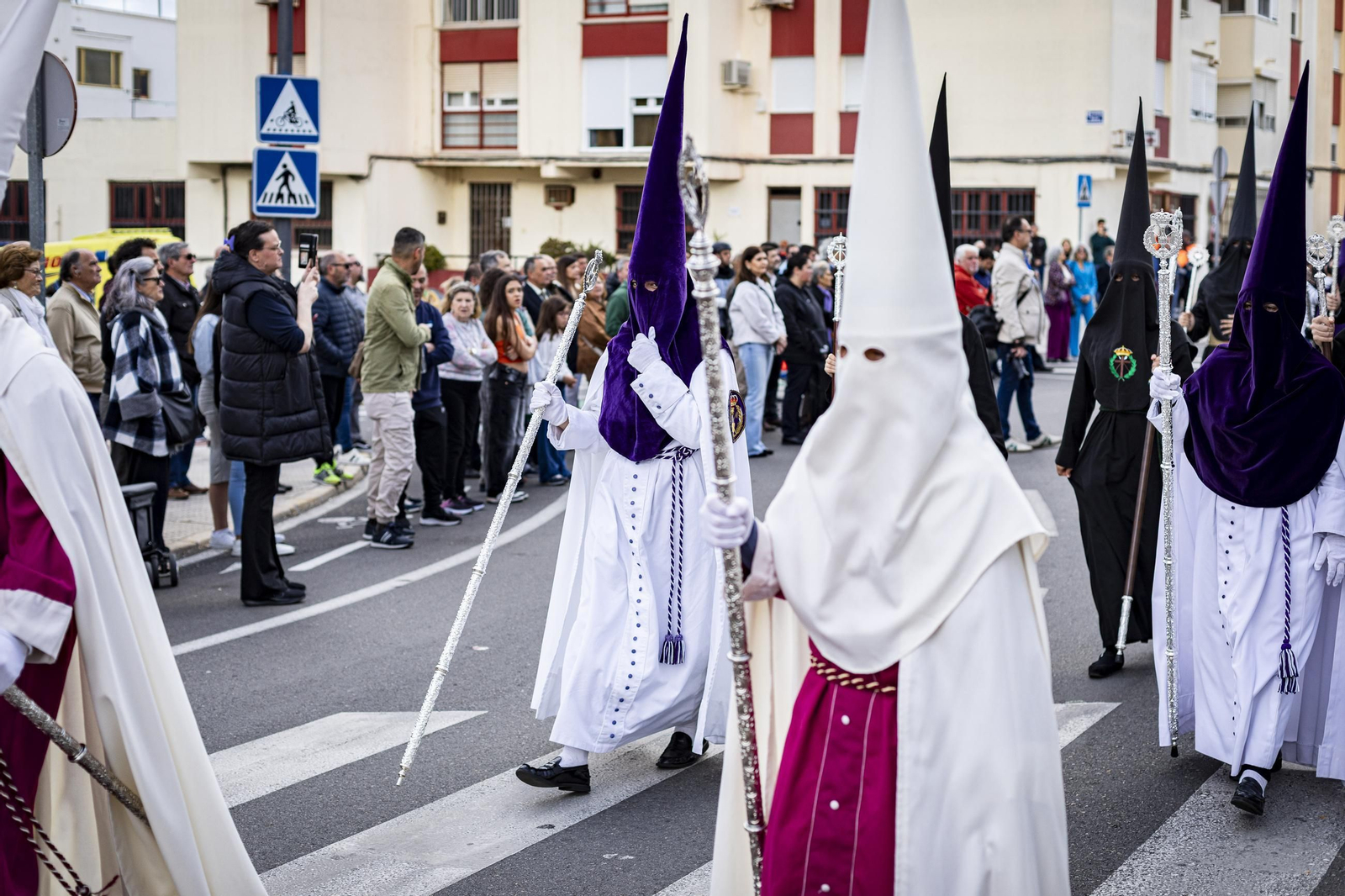 Las imágenes de la hermandad de la Resurrección en la Semana Santa de San Fenrando 2025